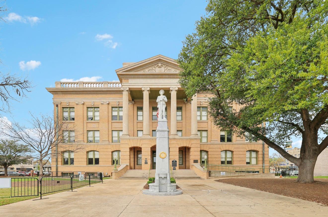 803 E 3rd St, Georgetown, TX 78626