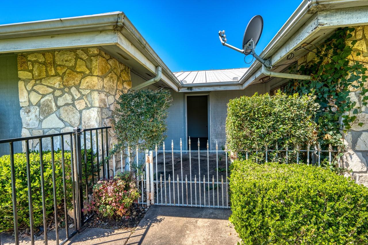 1504 Azure # A, Horseshoe Bay, TX 78657