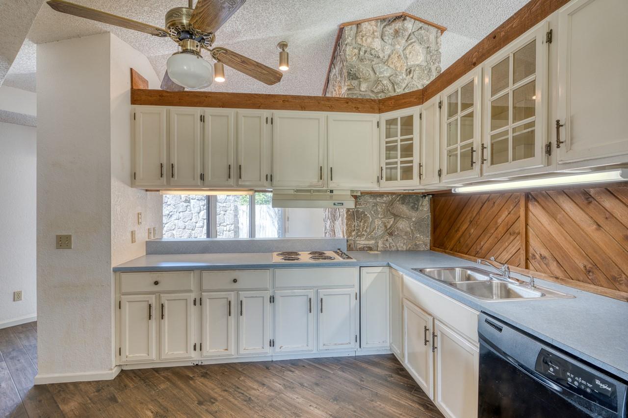 1504 Azure # A, Horseshoe Bay, TX 78657