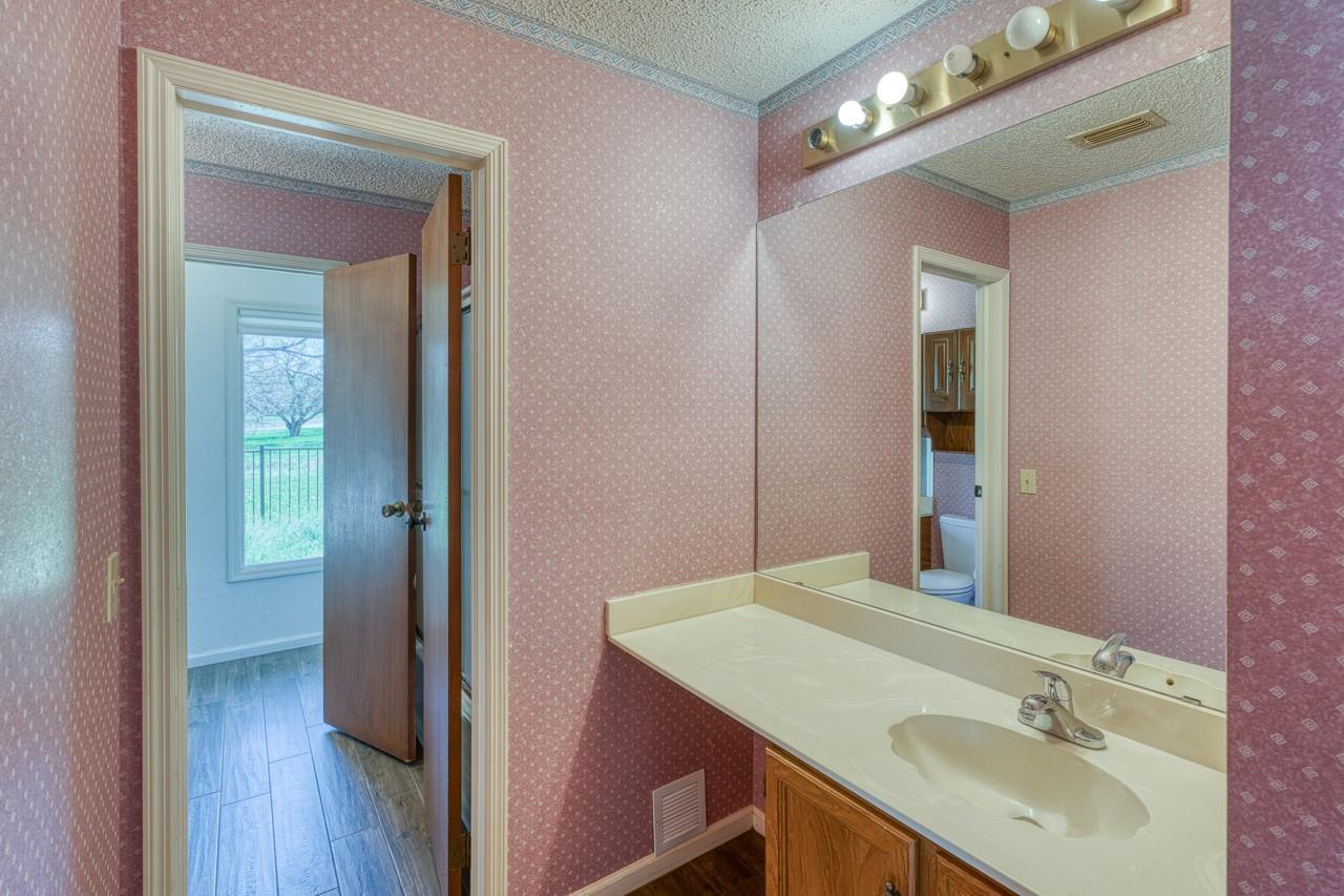 1504 Azure # A, Horseshoe Bay, TX 78657