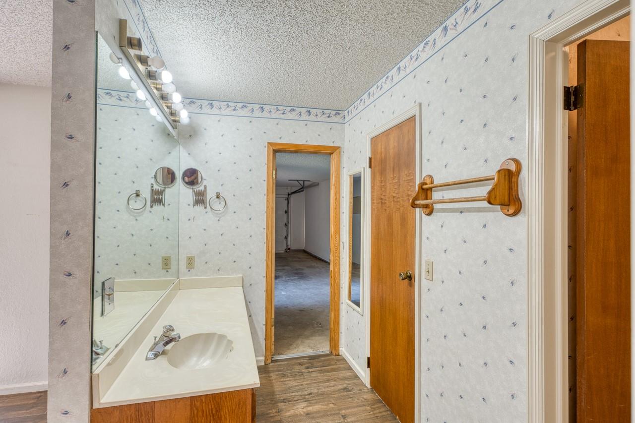 1504 Azure # A, Horseshoe Bay, TX 78657