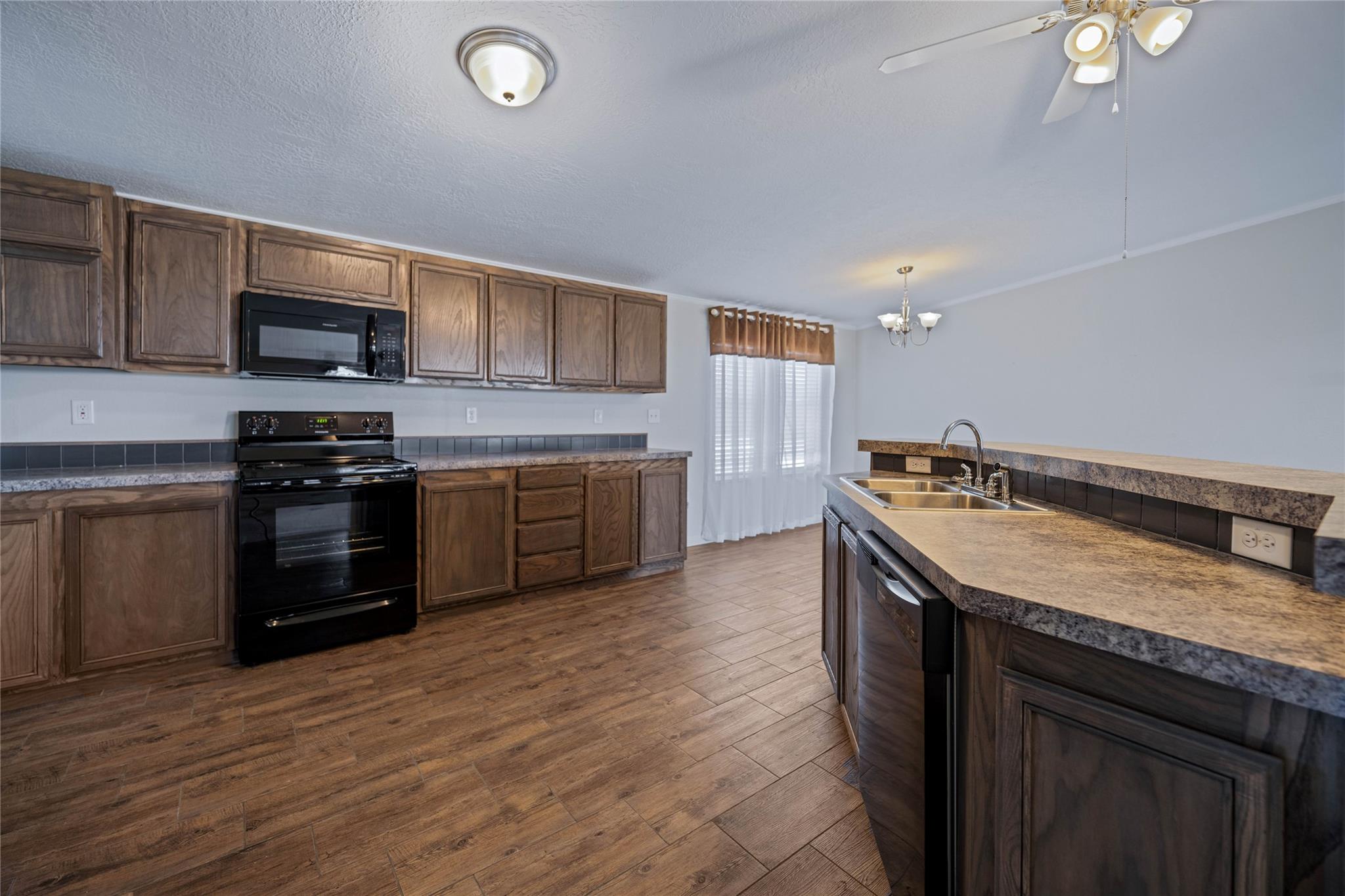 1805 County Road 180 Rd, Purmela, TX 76566