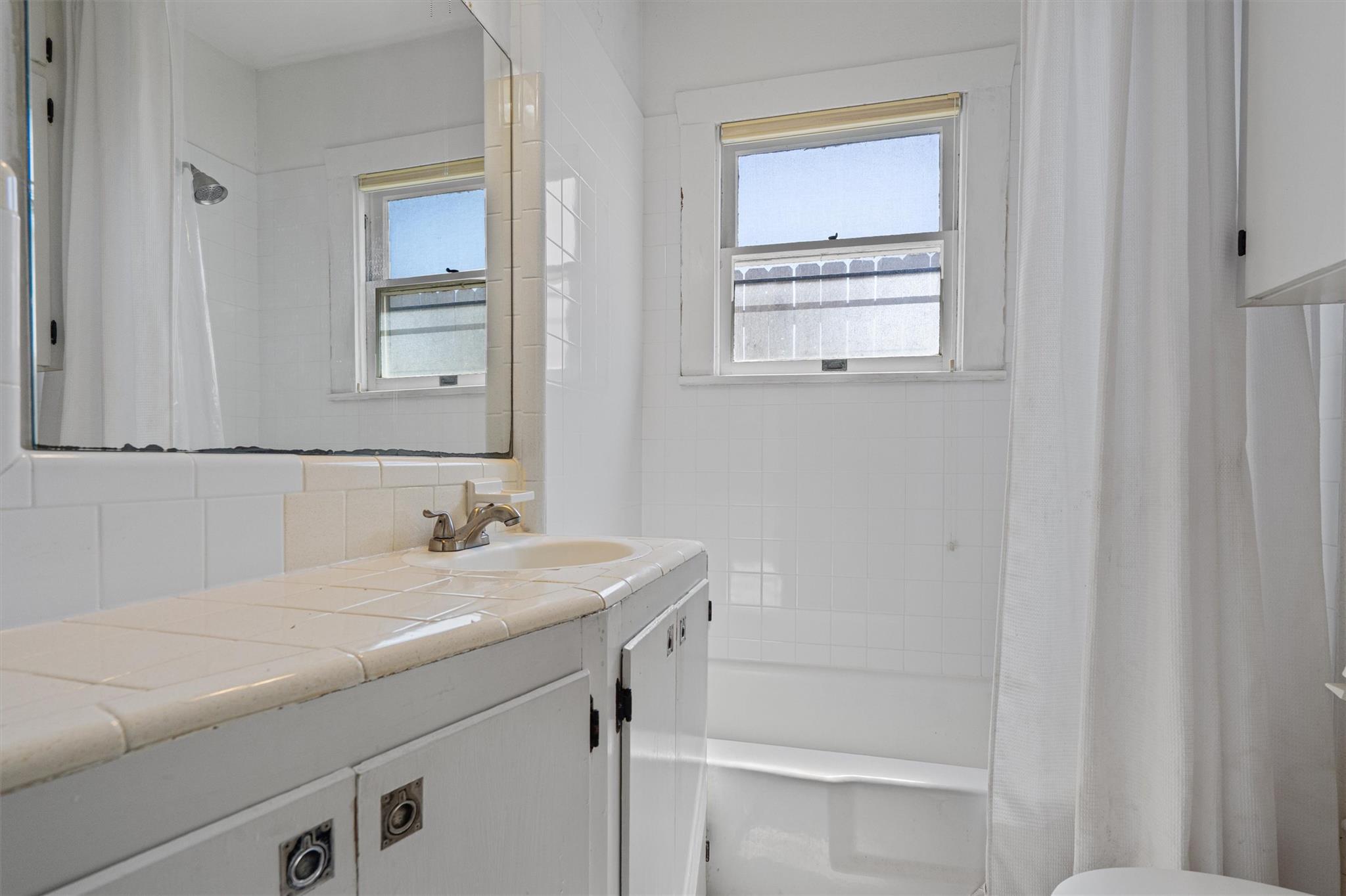 4914 Woodrow Ave, Austin, TX 78756