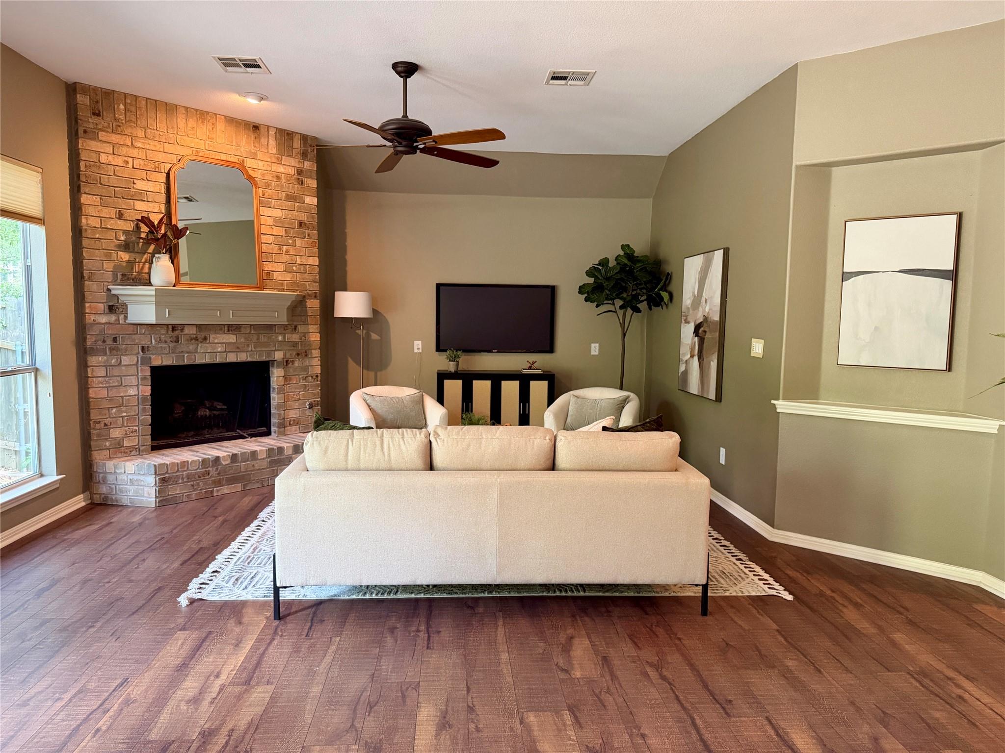 8024 COBBLESTONE, Austin, TX 78735