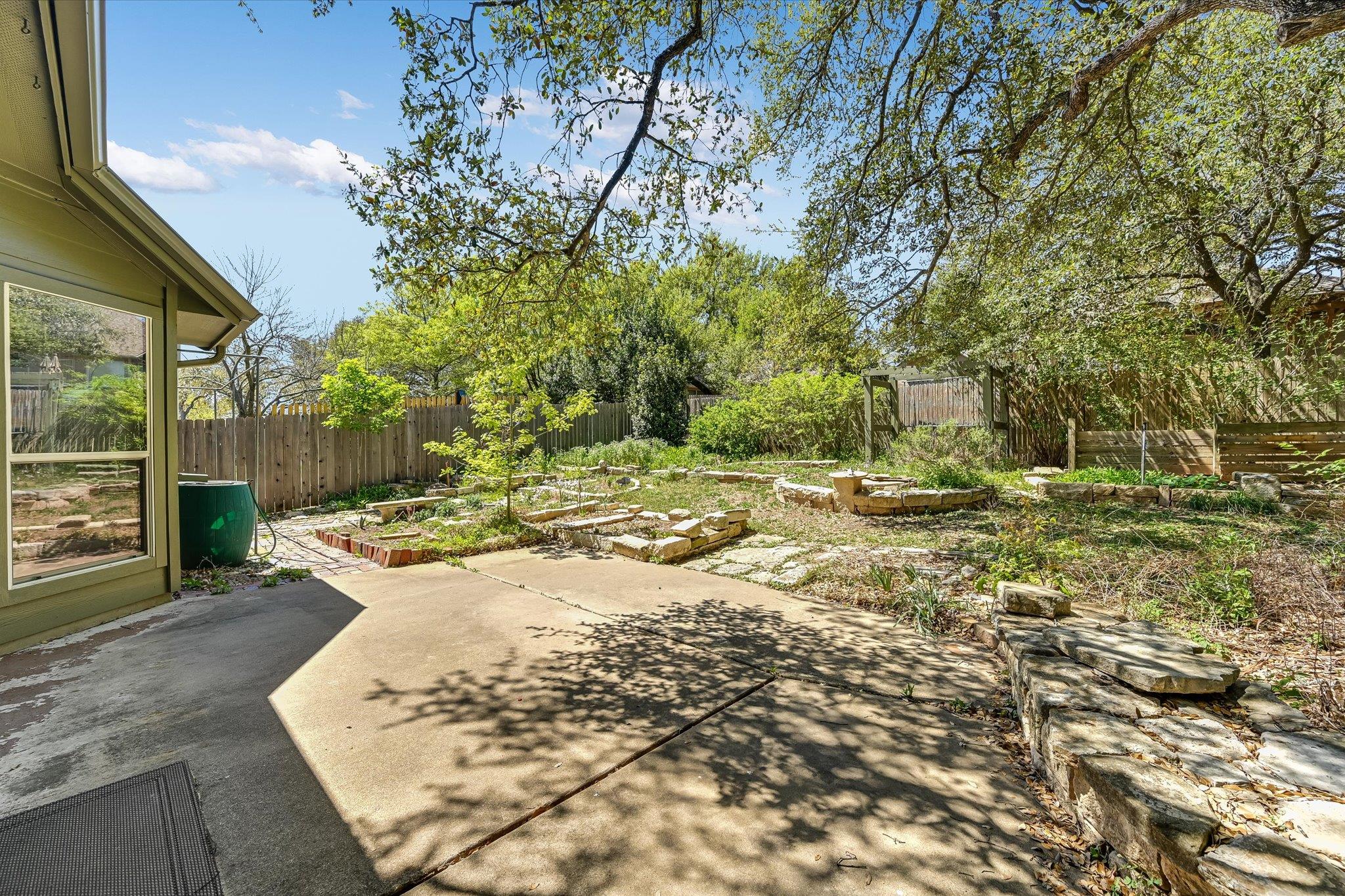 8024 COBBLESTONE, Austin, TX 78735