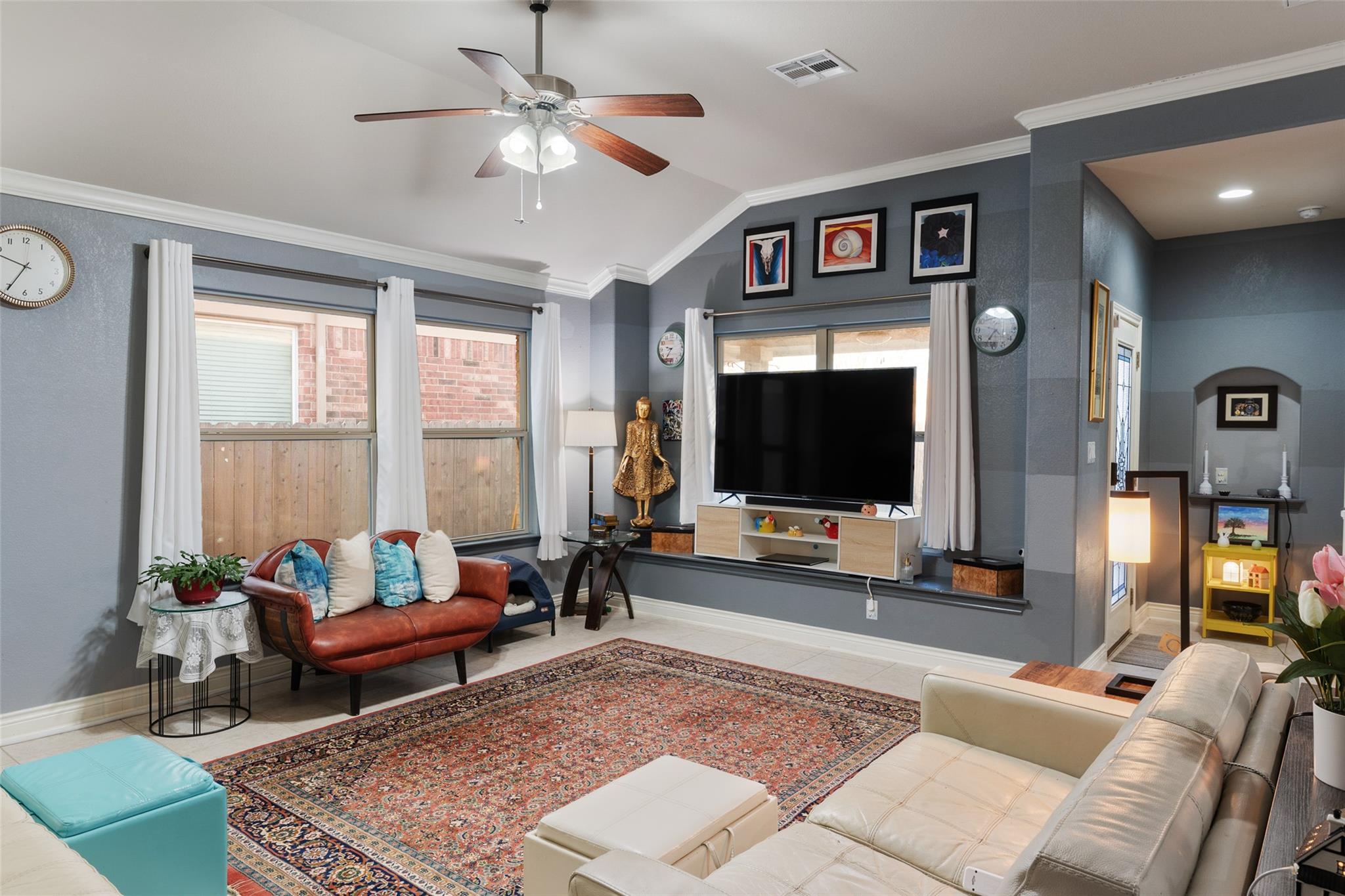 121 Pincea Pl, San Marcos, TX 78666