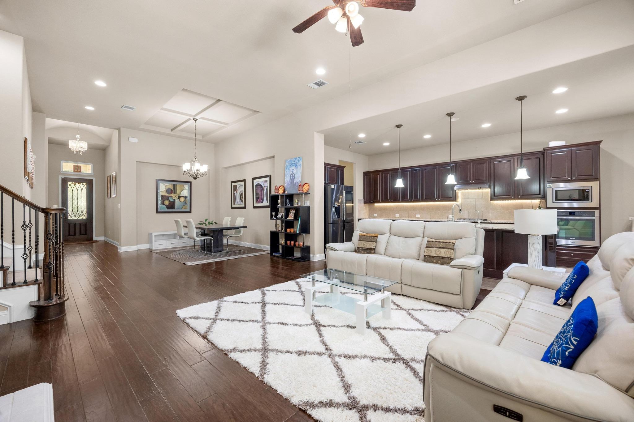 14405 Laurinburg Dr, Austin, TX 78717