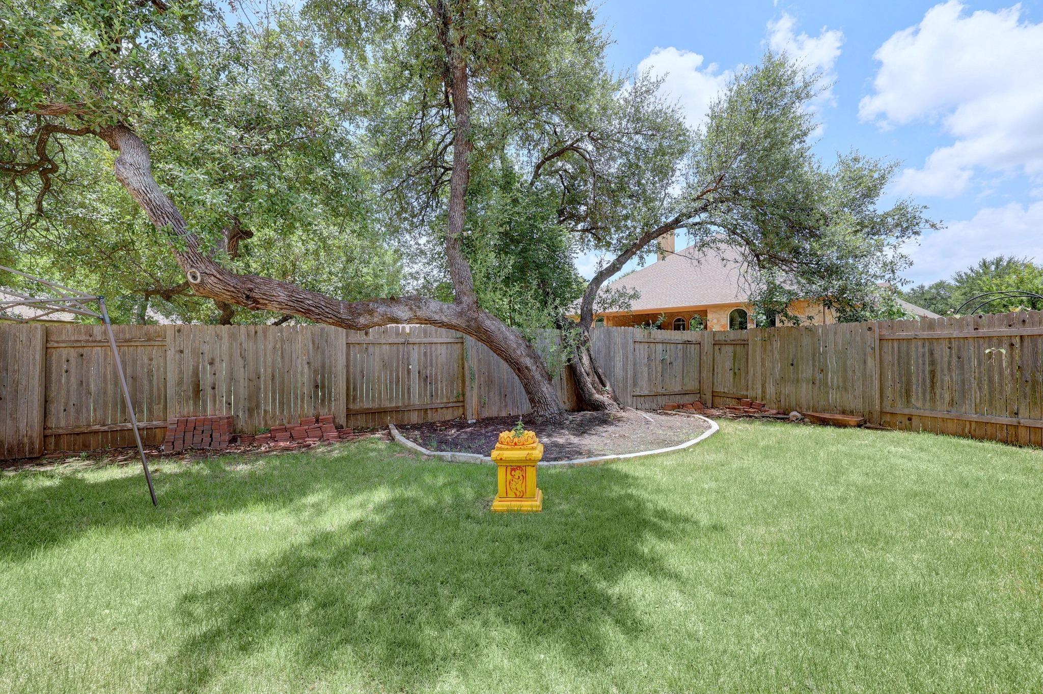 14405 Laurinburg Dr, Austin, TX 78717