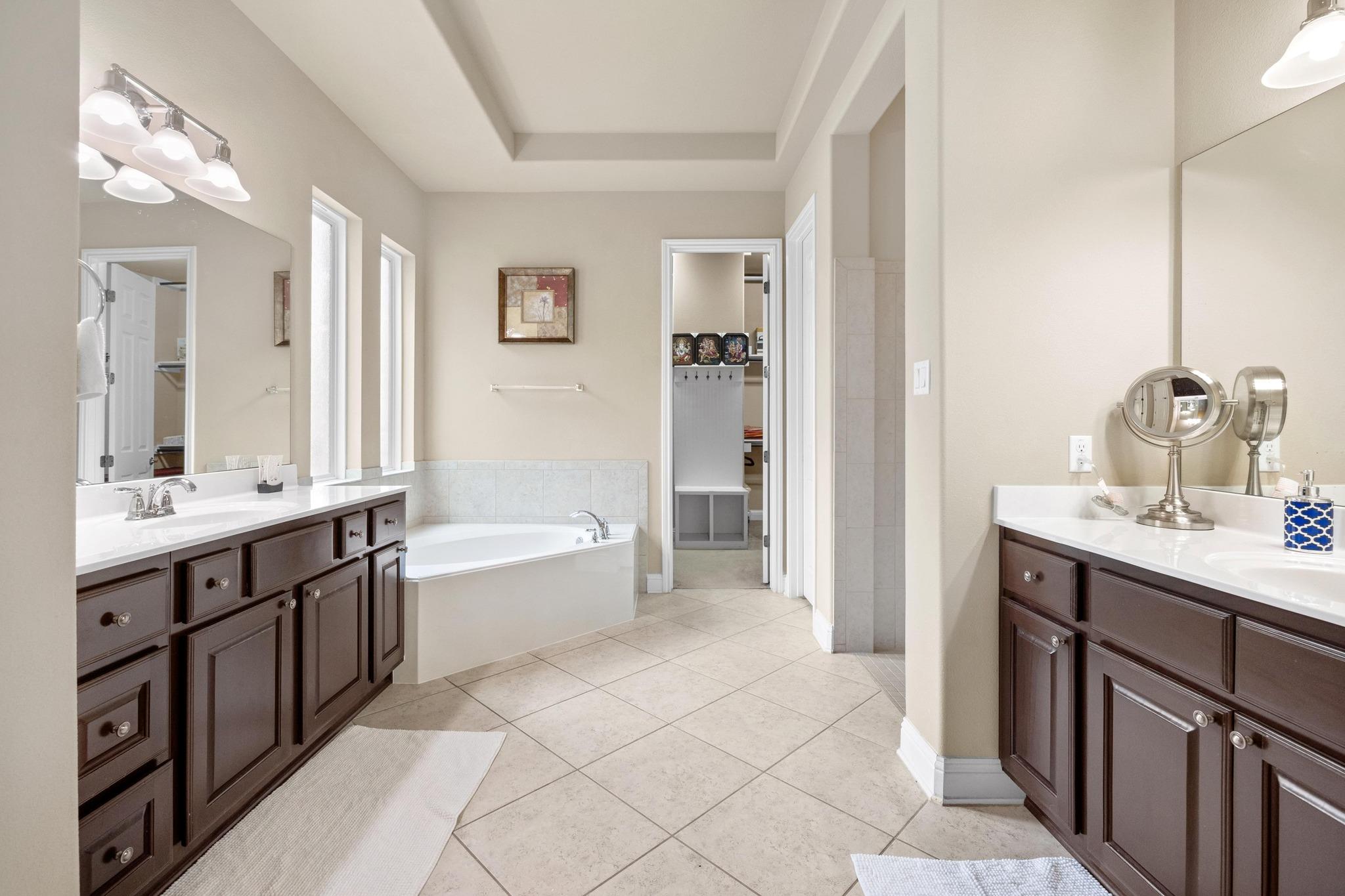 14405 Laurinburg Dr, Austin, TX 78717