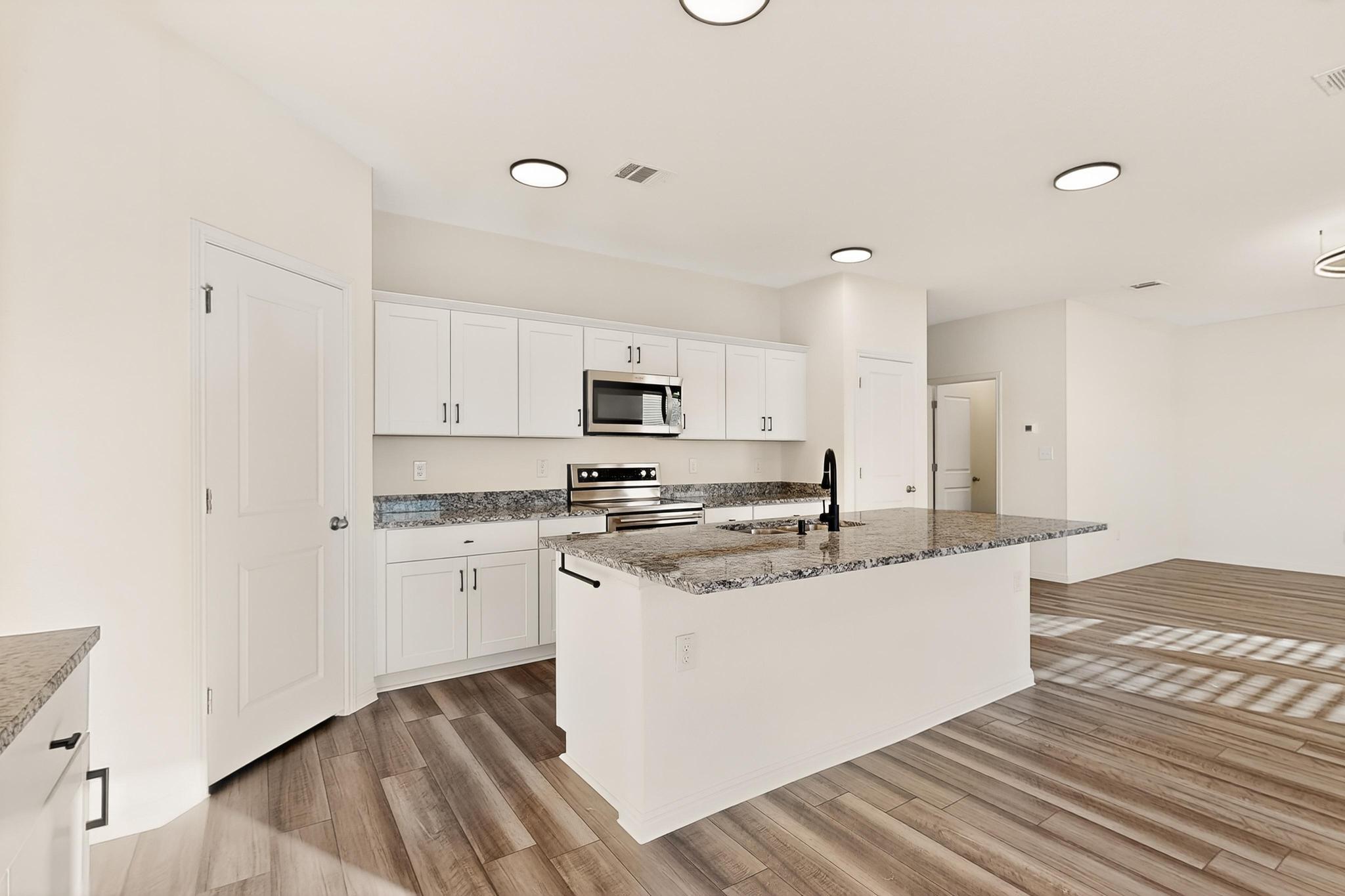 361 Wren Ln, Kyle, TX 78640