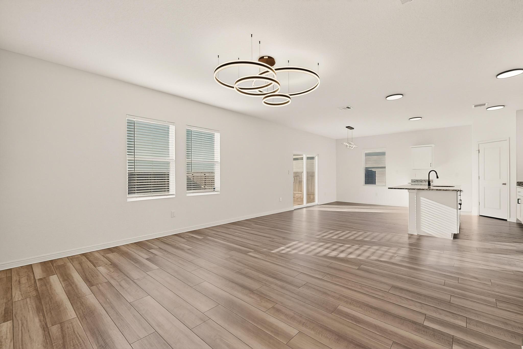 361 Wren Ln, Kyle, TX 78640