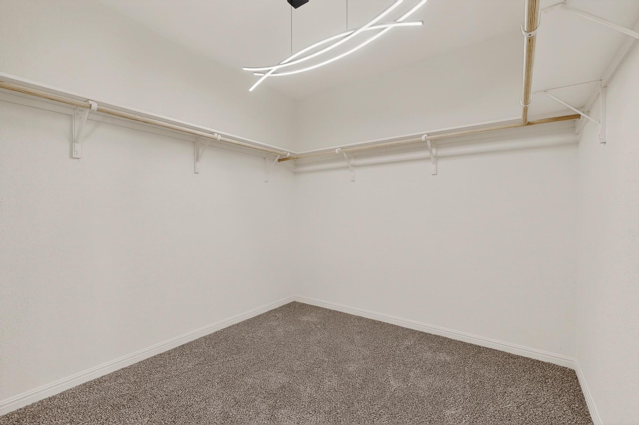 361 Wren Ln, Kyle, TX 78640