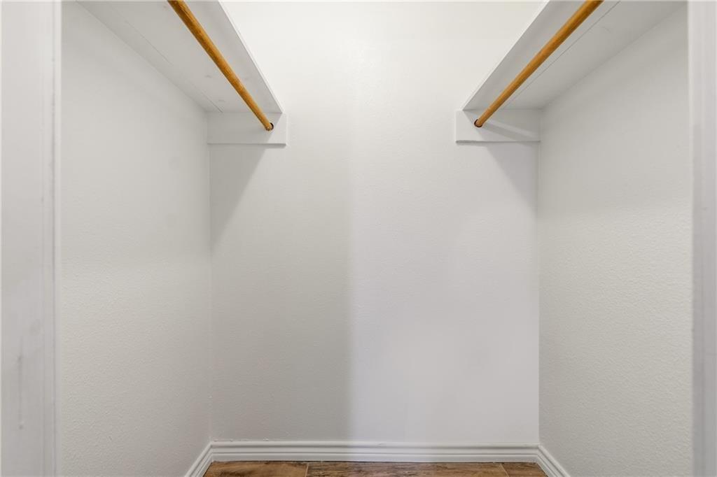 400 W 35th. St # 103, Austin, TX 78705