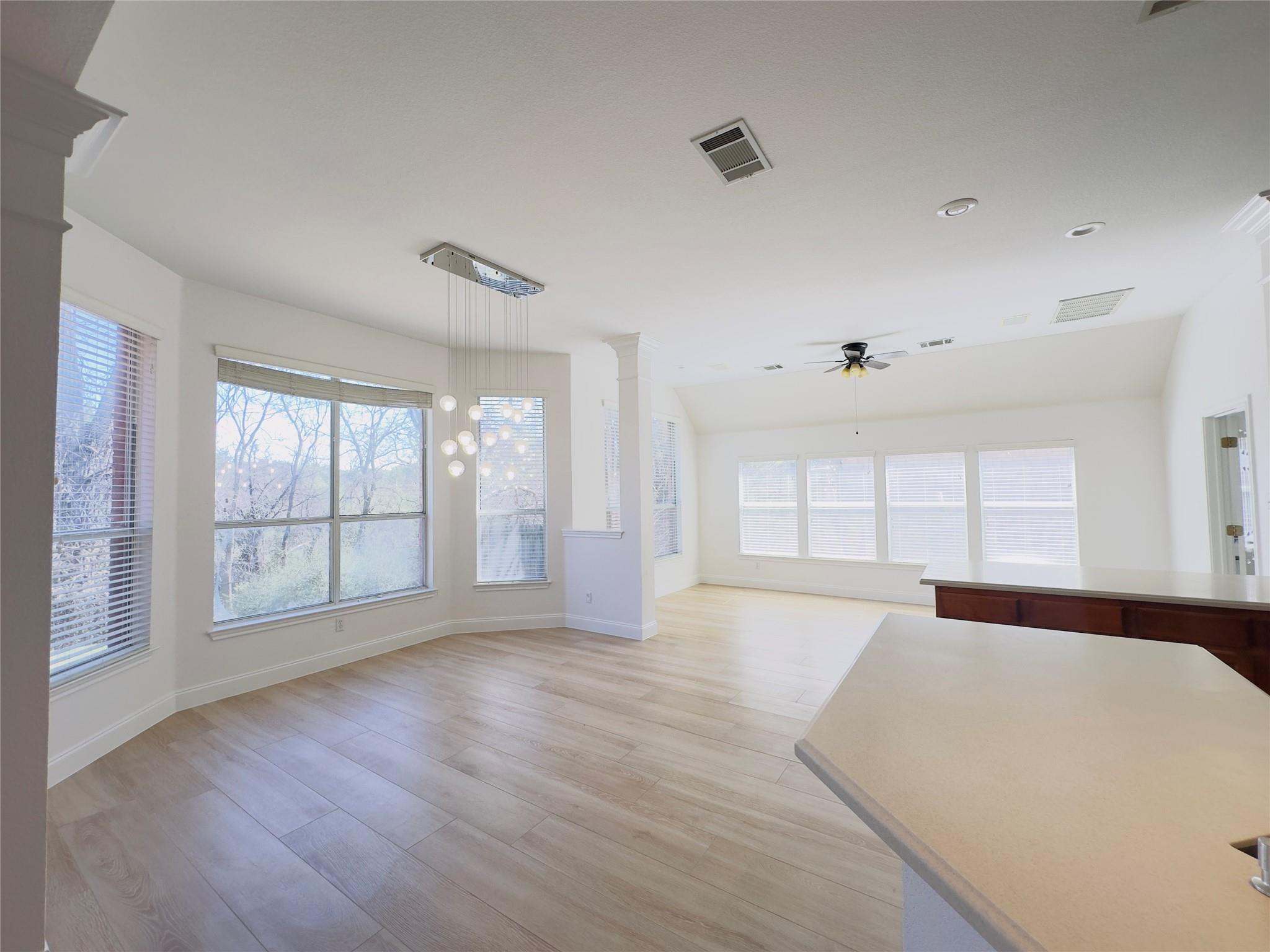 621 S Lynnwood Trl, Cedar Park, TX 78613