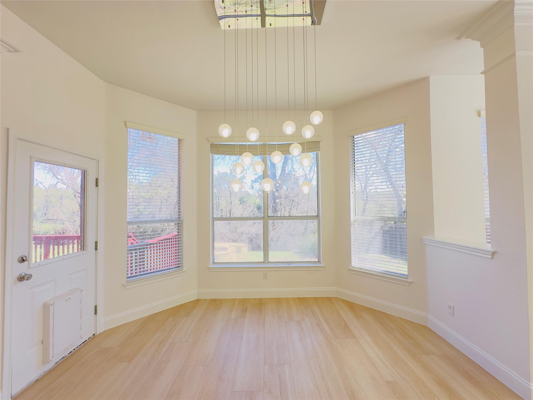 621 S Lynnwood Trl, Cedar Park, TX 78613