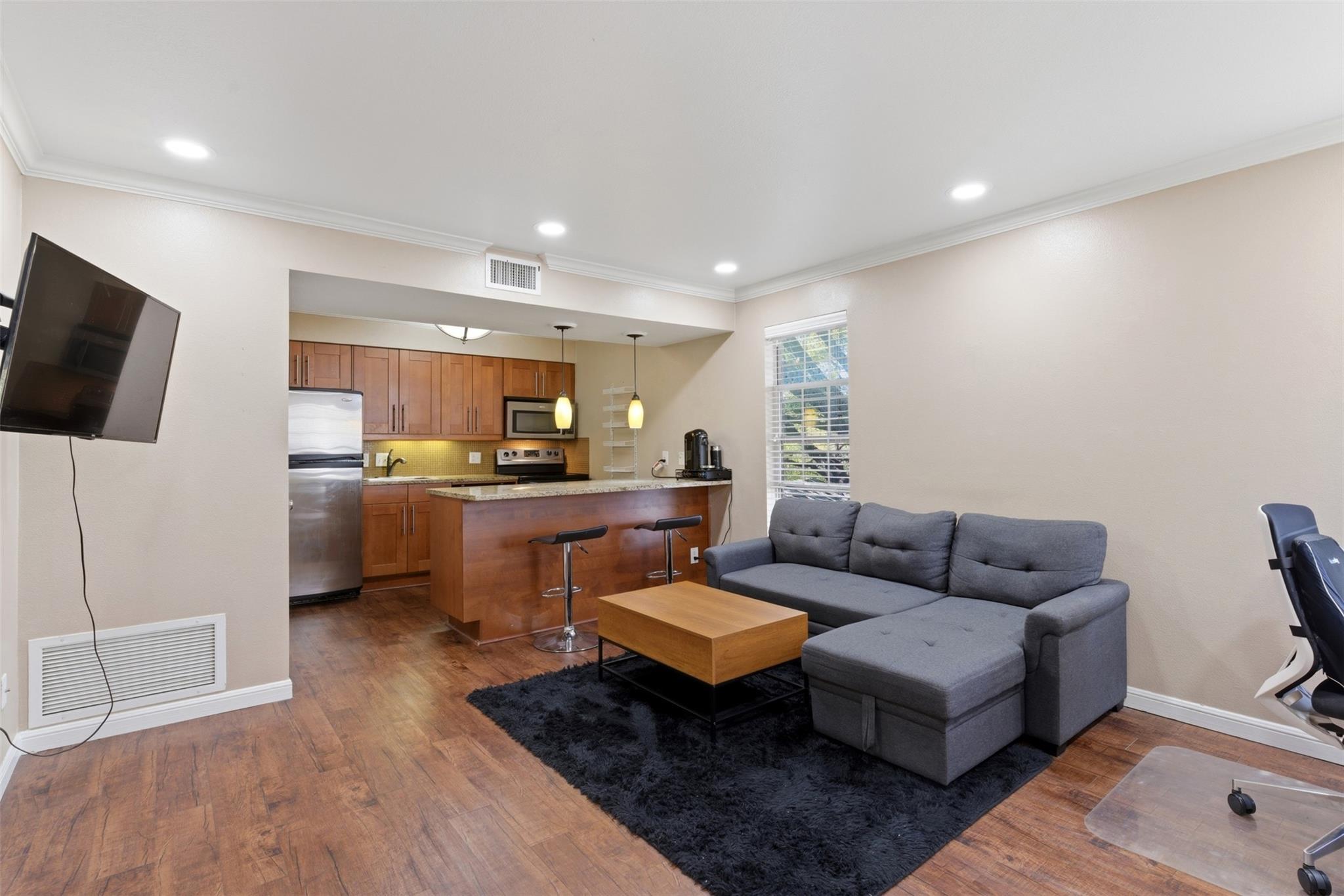 7685 Northcross Dr # 429, Austin, TX 78757