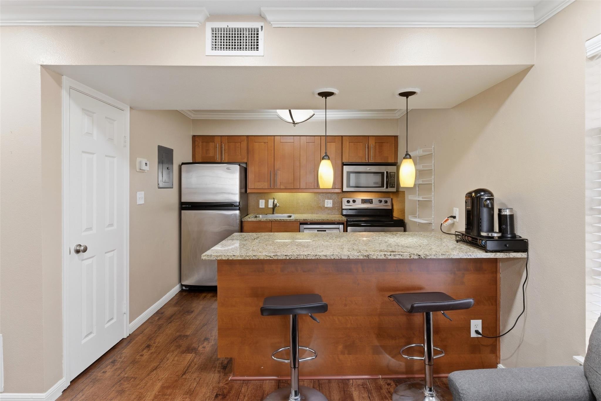 7685 Northcross Dr # 429, Austin, TX 78757