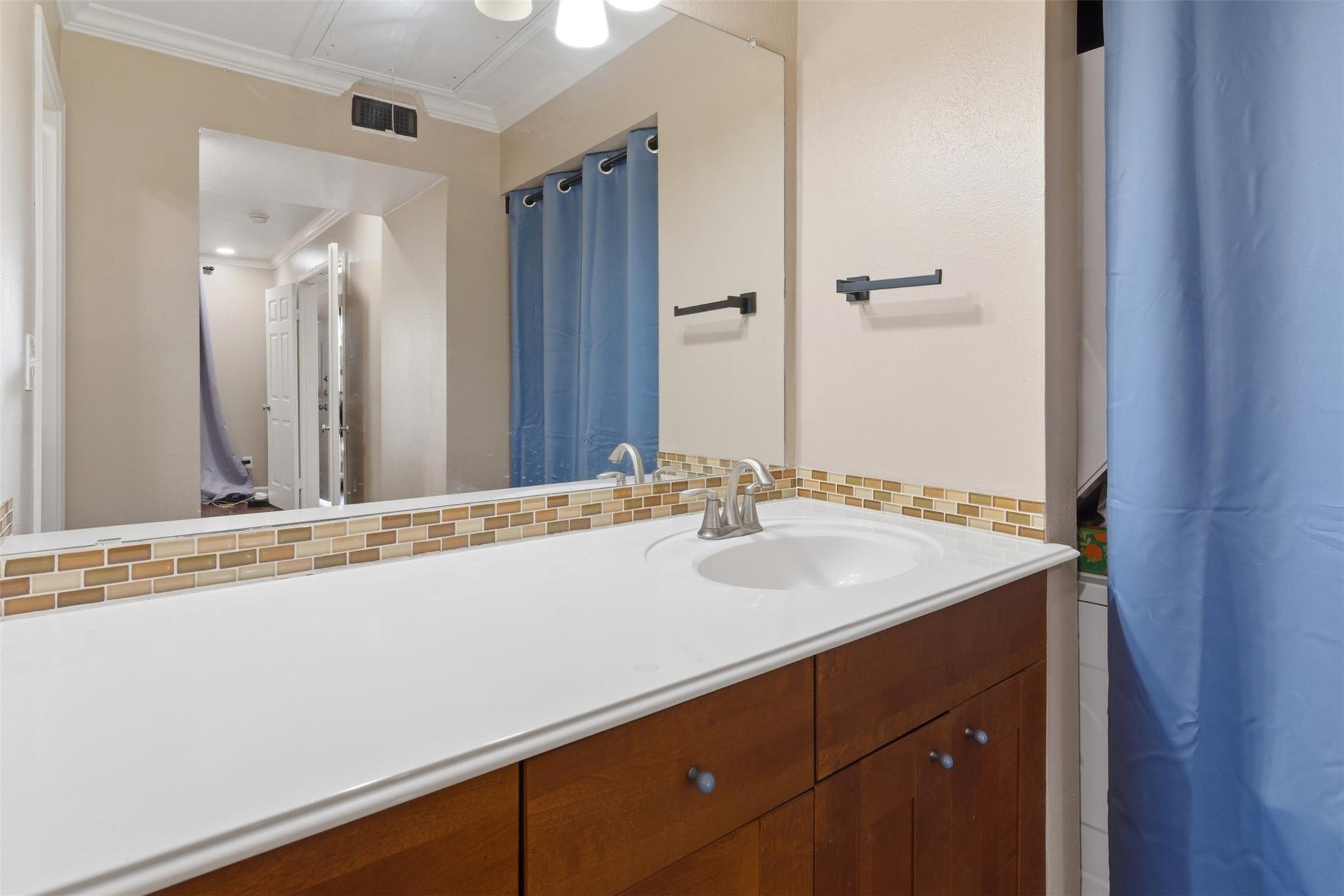 7685 Northcross Dr # 429, Austin, TX 78757