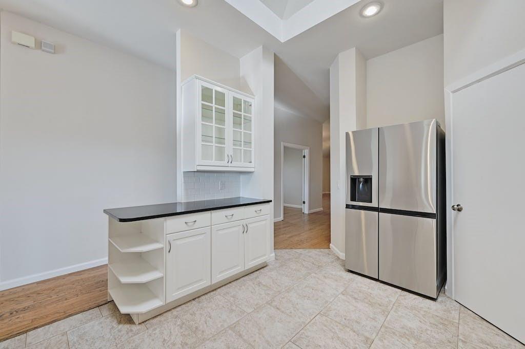 7717 Ponoma Trl, Austin, TX 78749
