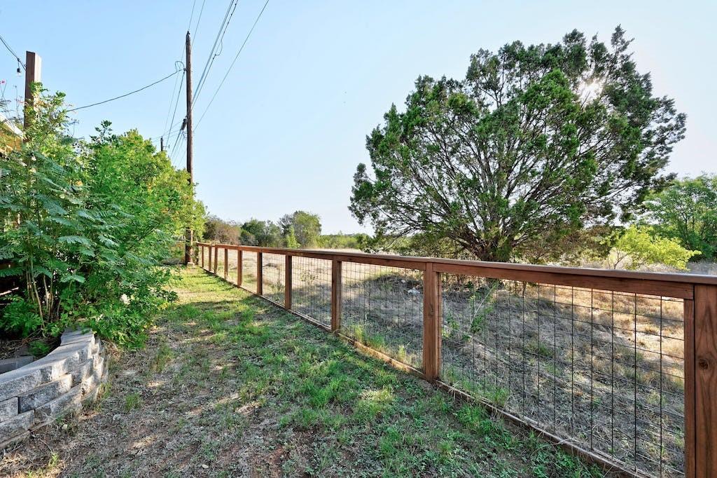 7717 Ponoma Trl, Austin, TX 78749