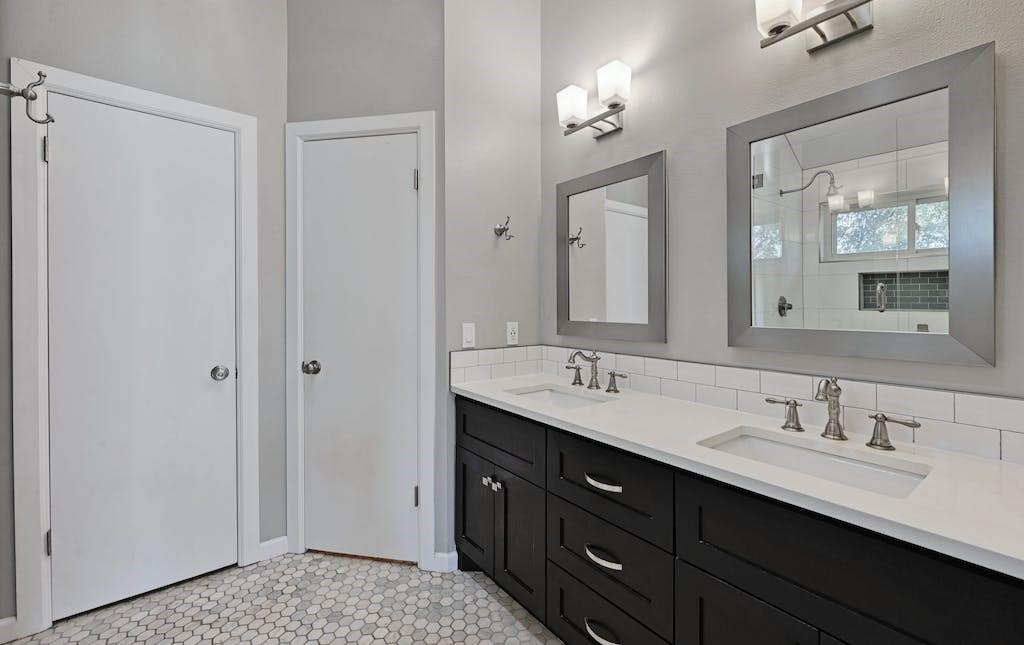 7717 Ponoma Trl, Austin, TX 78749