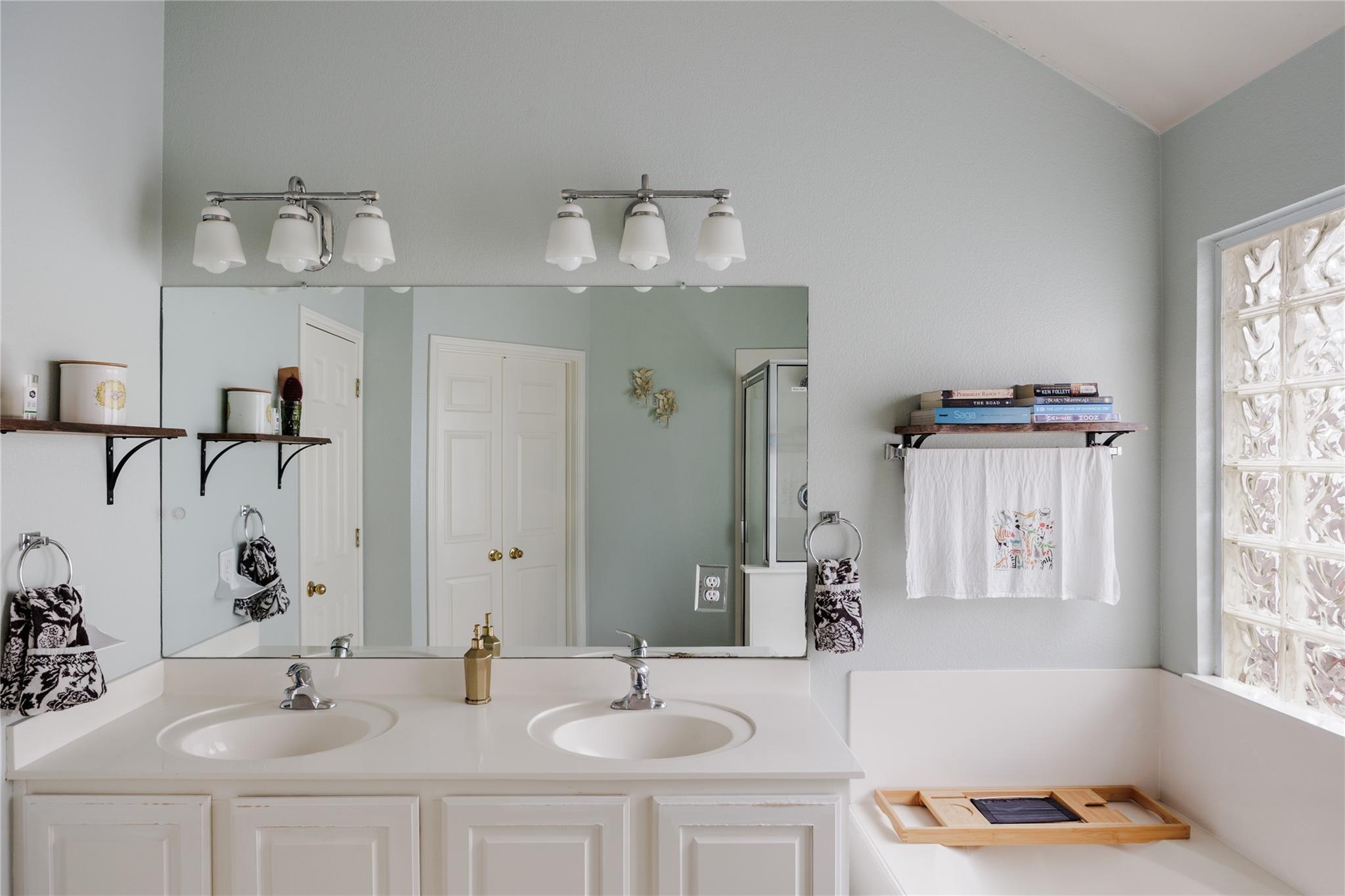 10008 Anahuac Trl, Austin, TX 78747