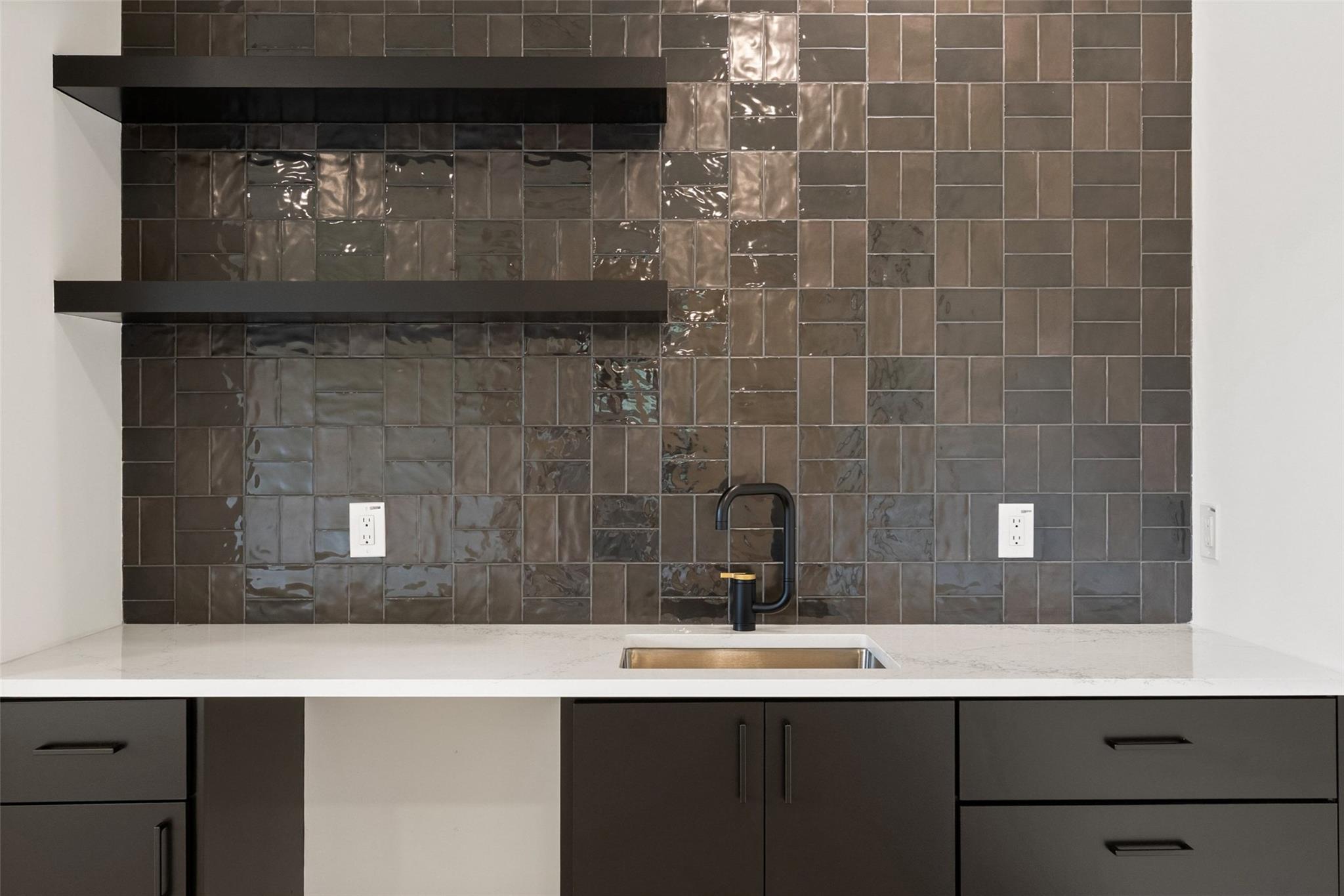 2138 Barton Hills Dr, Austin, TX 78704