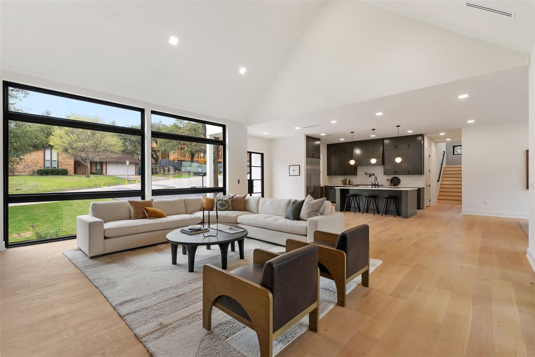 2138 Barton Hills Dr, Austin, TX 78704