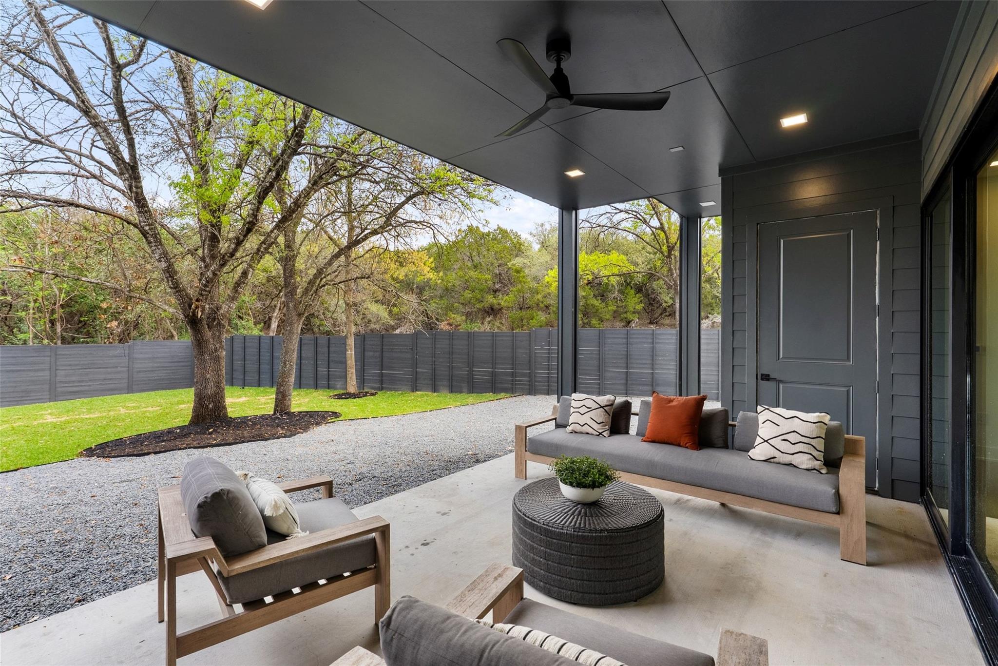 2138 Barton Hills Dr, Austin, TX 78704