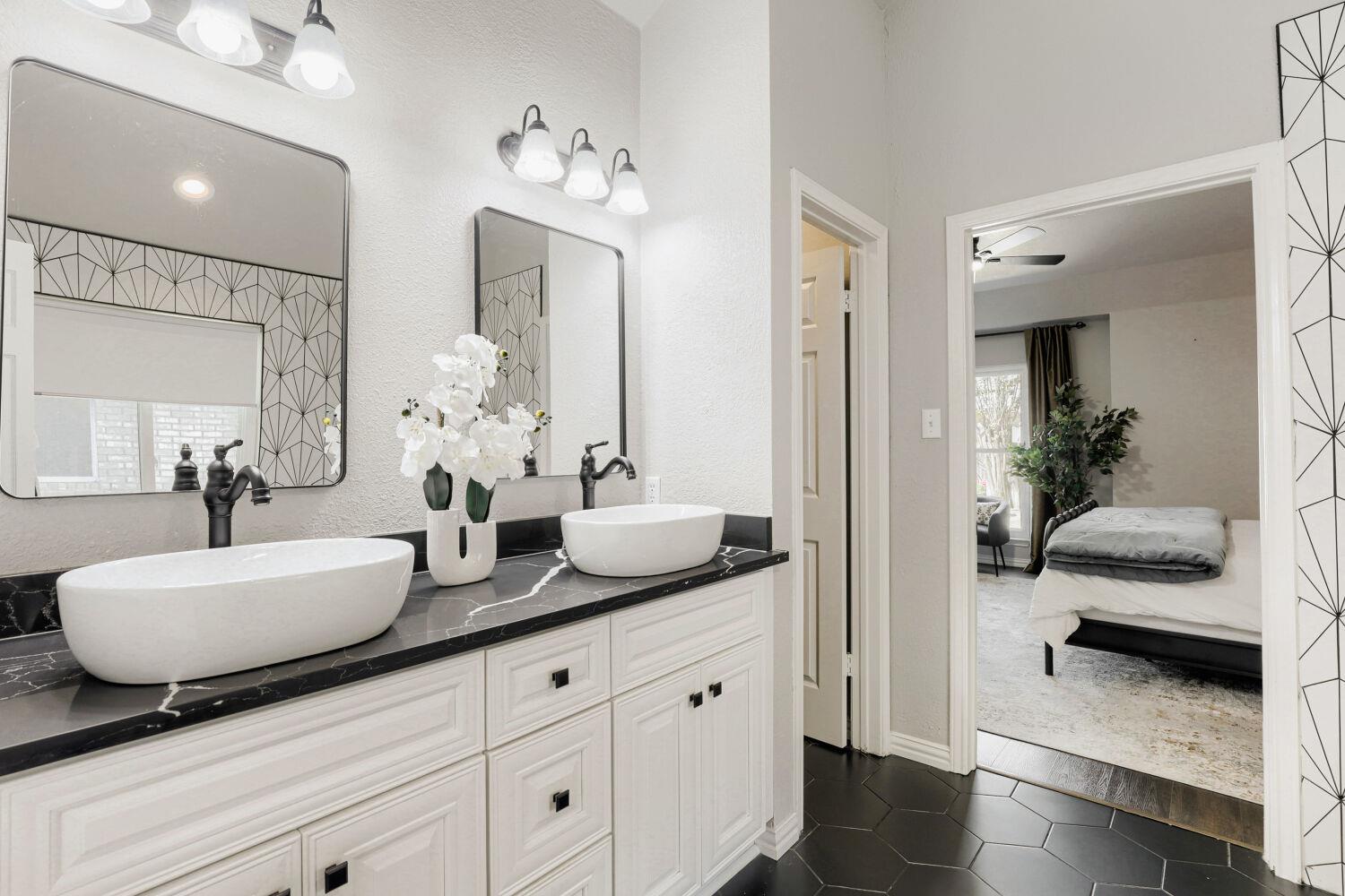 8802 Fritsch Dr, Austin, TX 78717