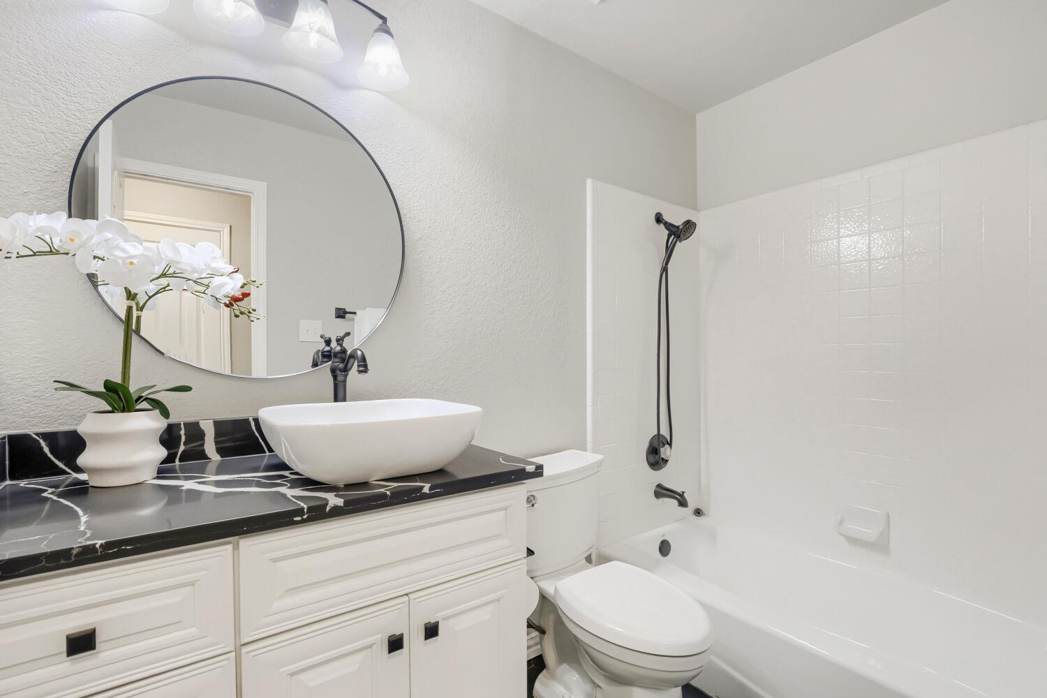 8802 Fritsch Dr, Austin, TX 78717