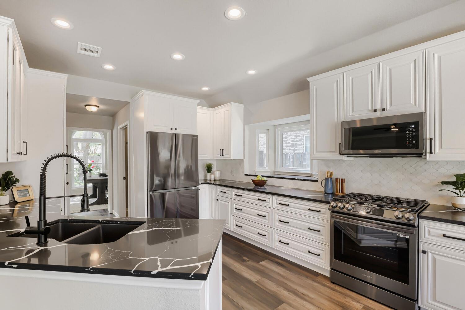 8802 Fritsch Dr, Austin, TX 78717