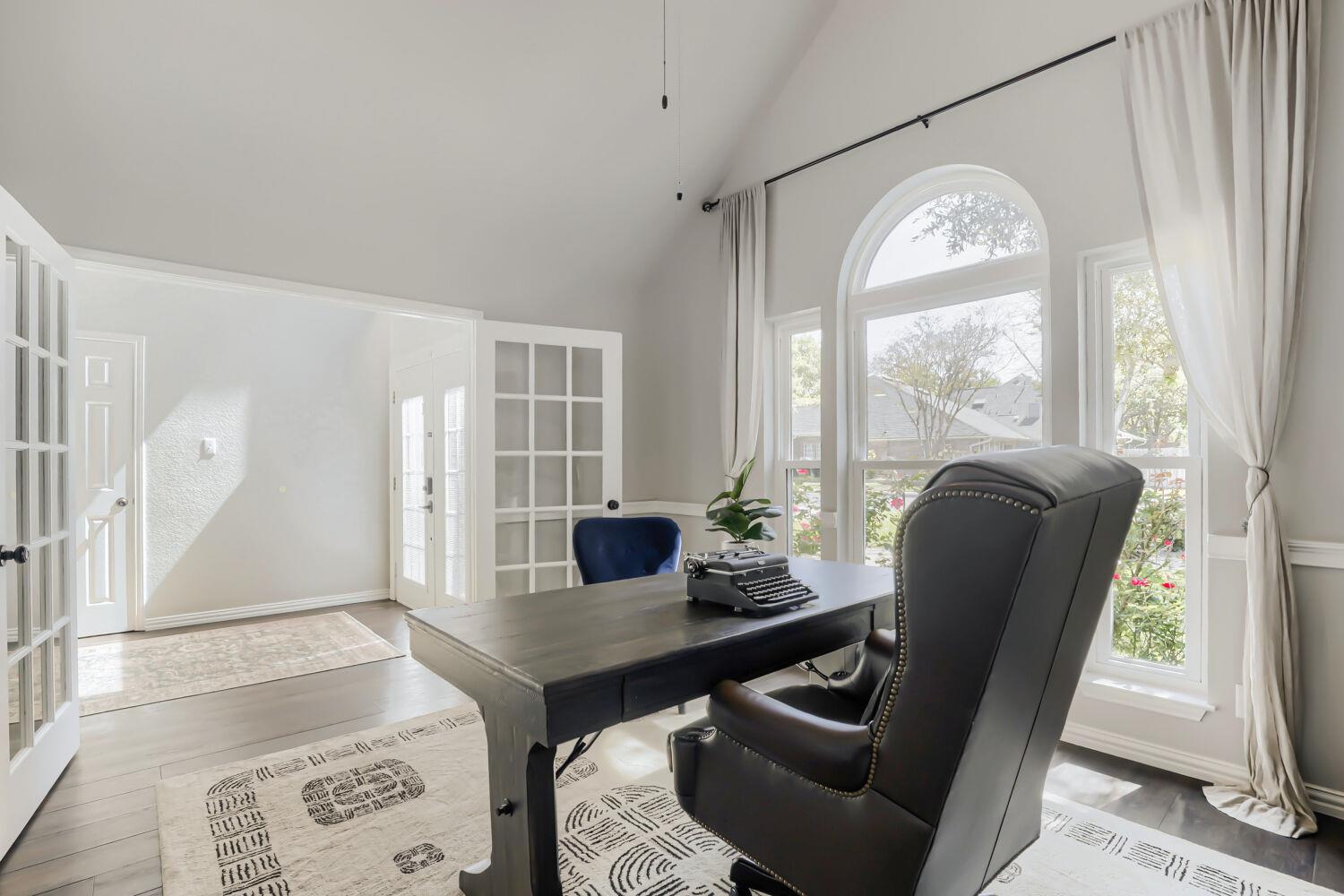 8802 Fritsch Dr, Austin, TX 78717