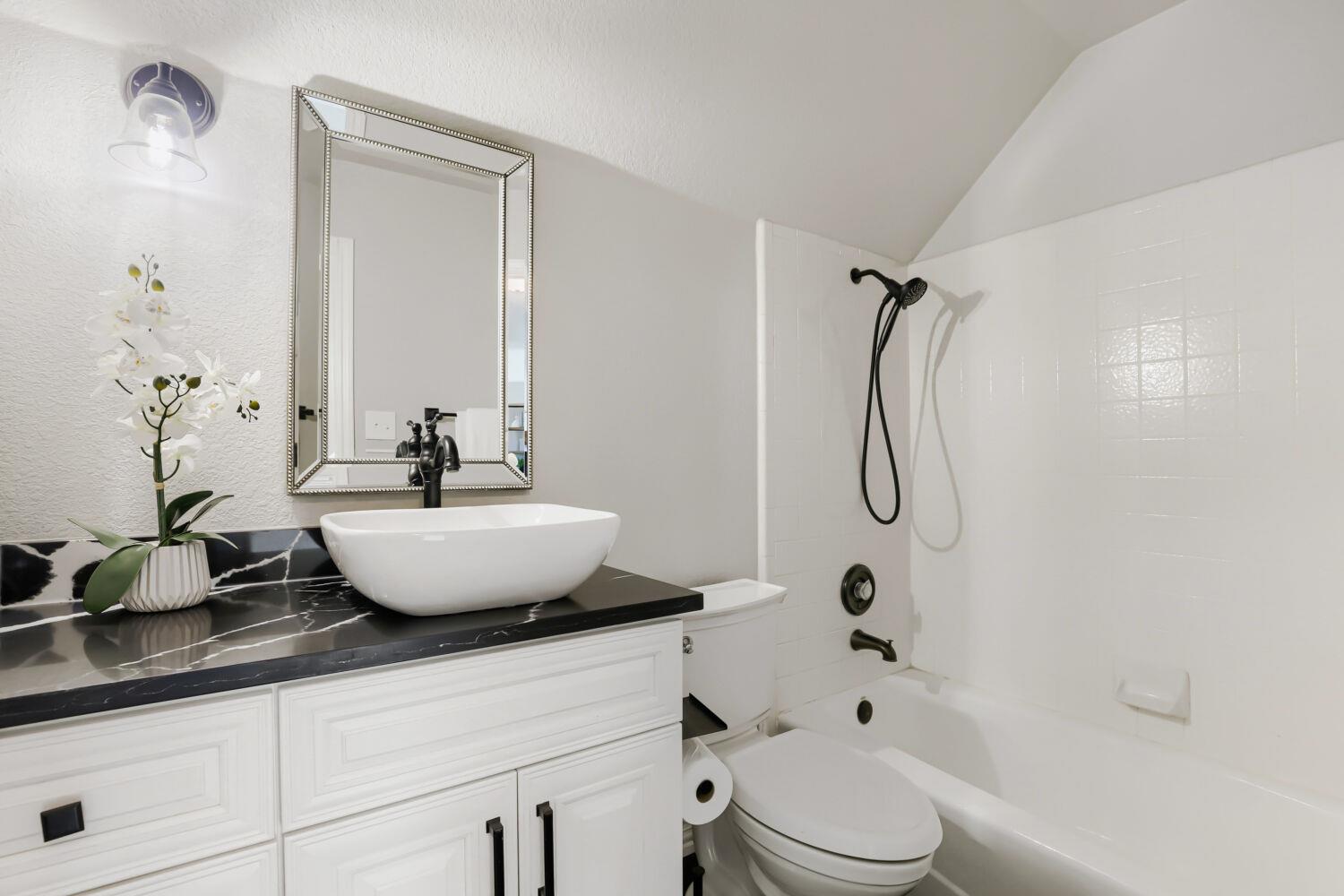 8802 Fritsch Dr, Austin, TX 78717