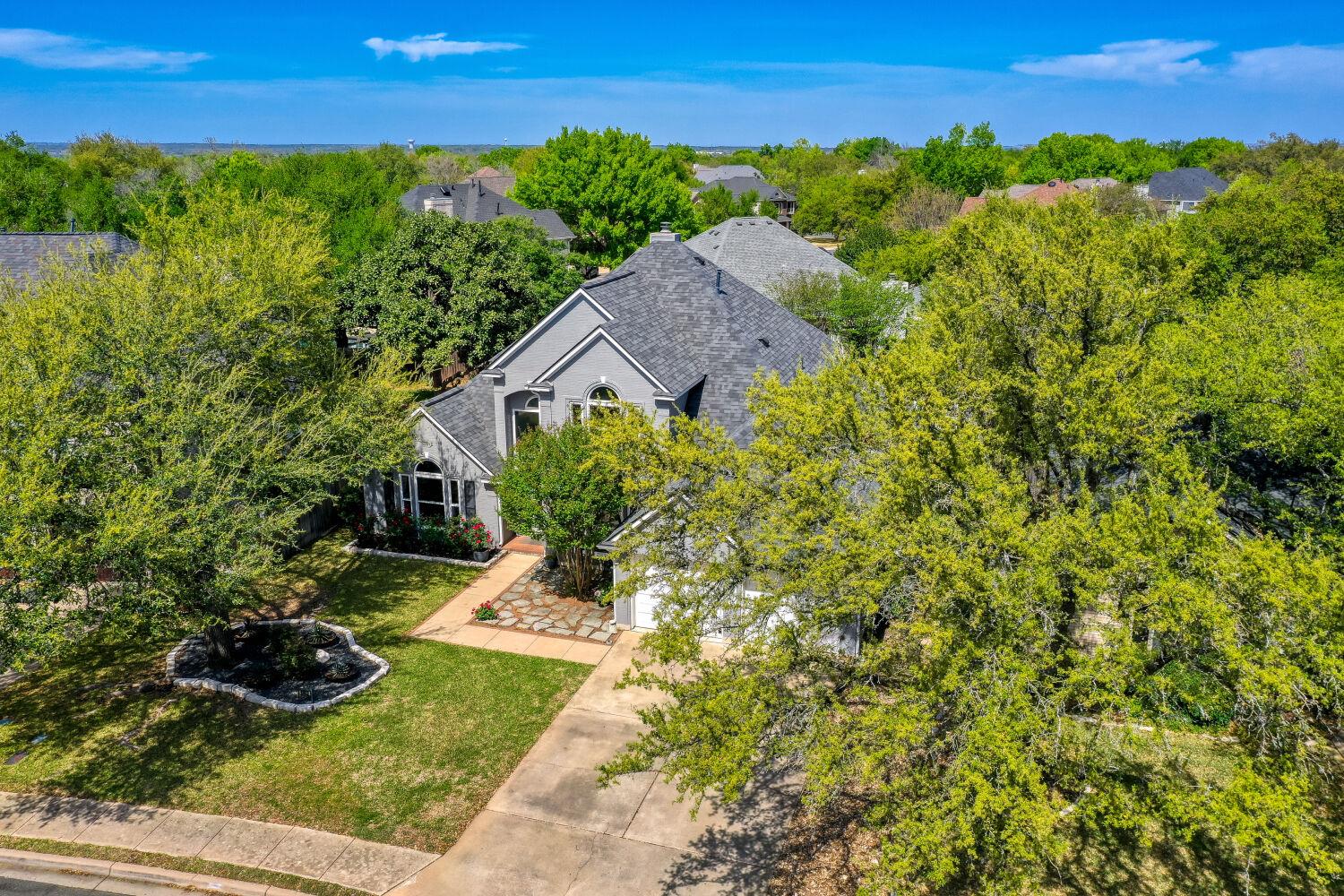 8802 Fritsch Dr, Austin, TX 78717