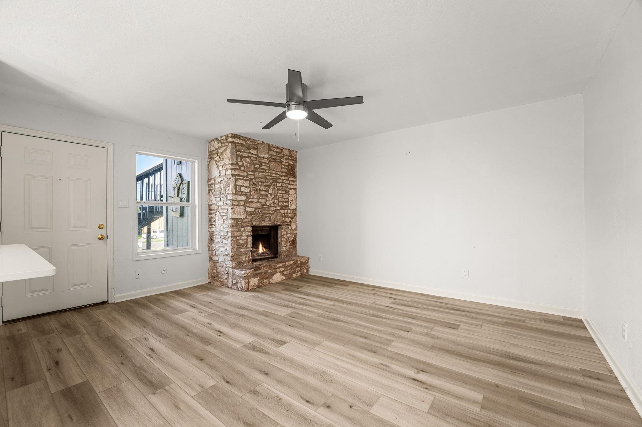 608 Bracewood Cir # D, San Marcos, TX 78666