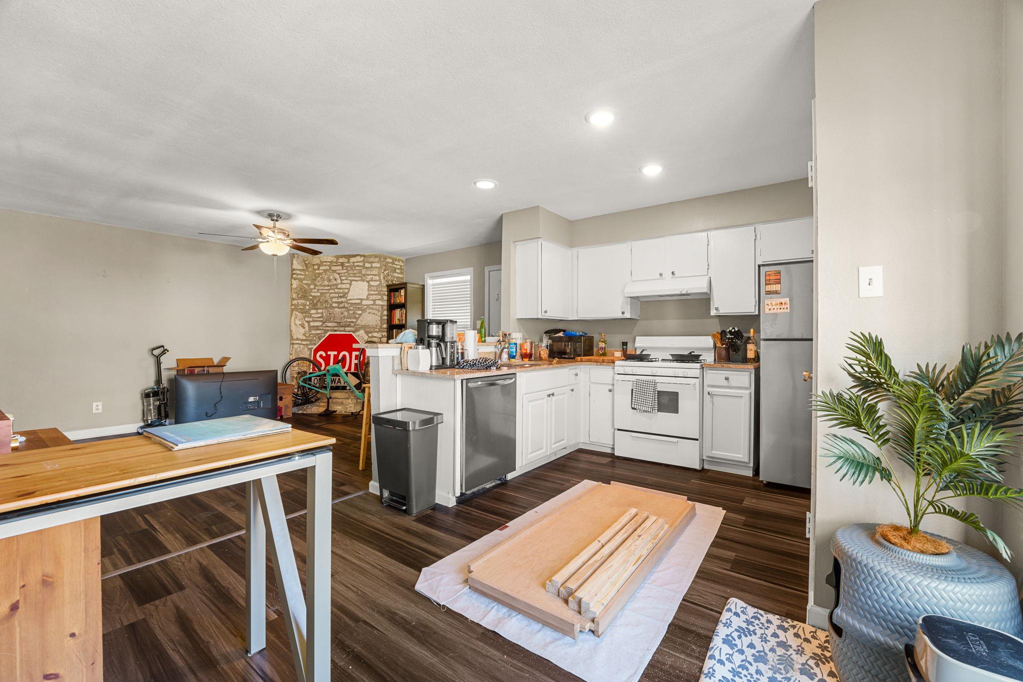 608 Bracewood Cir # D, San Marcos, TX 78666