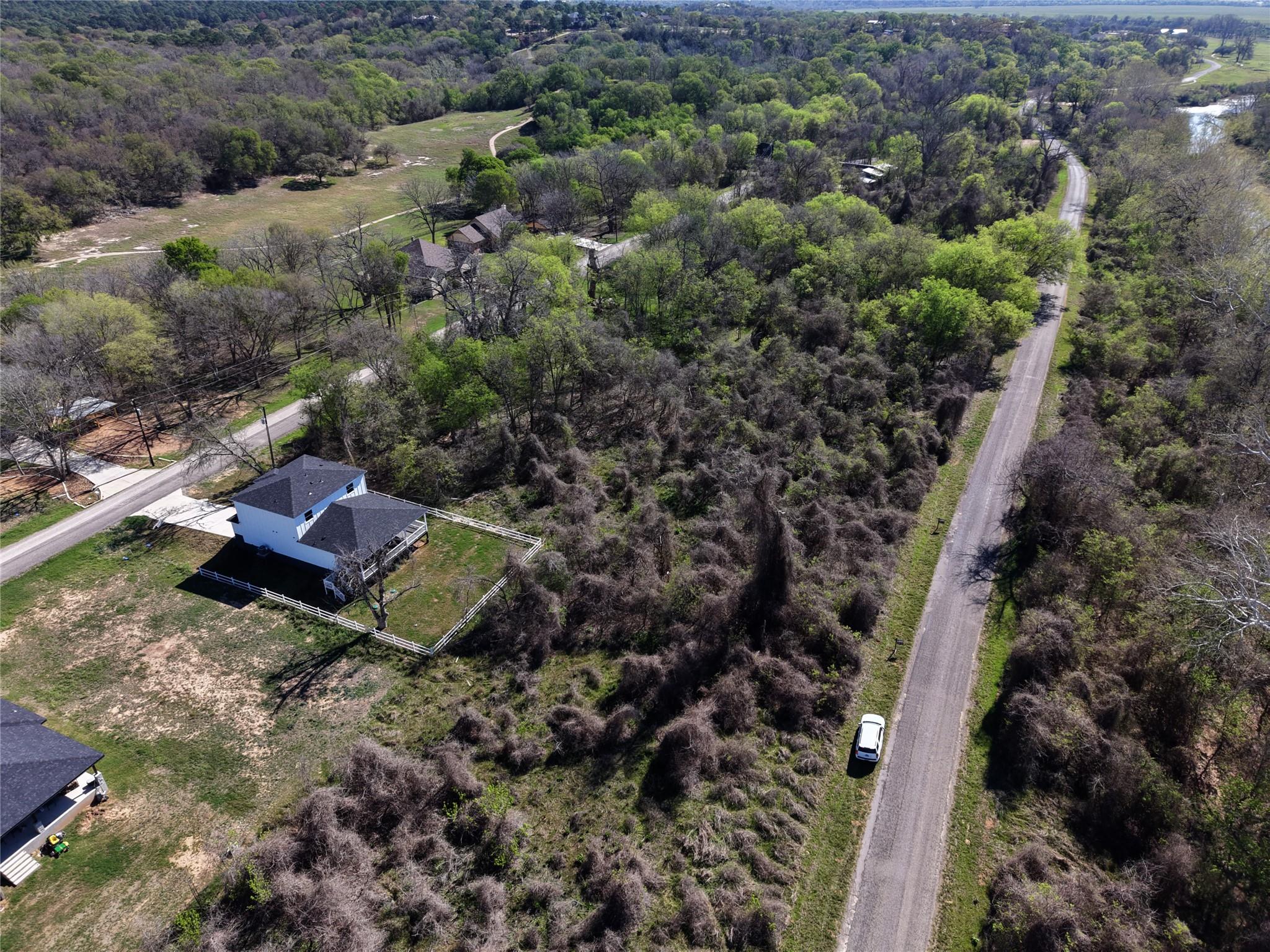 450 Riverside Dr, Bastrop, TX 78602