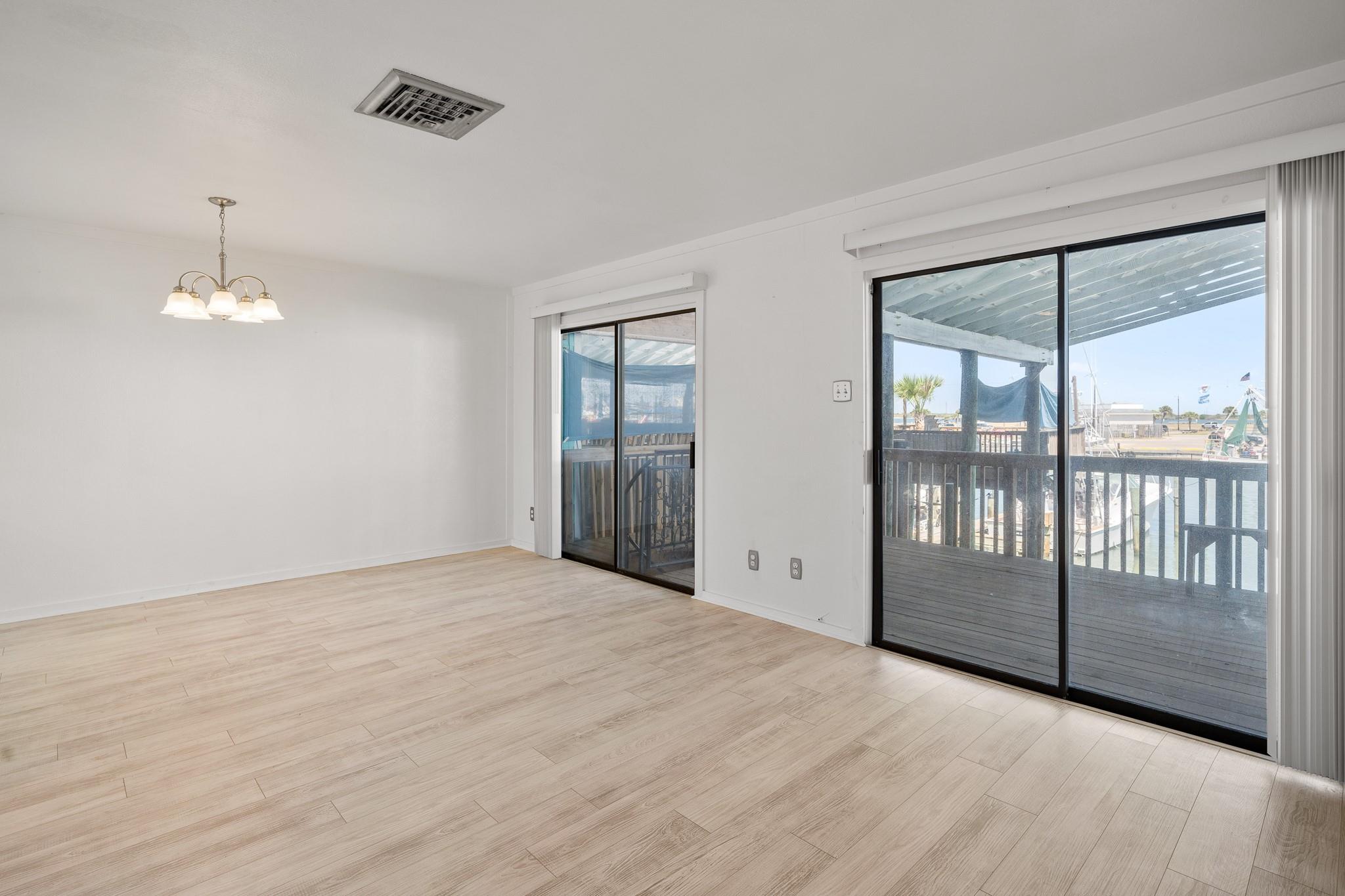 318 W Cotter Ave # 2, Port Aransas, TX 78373