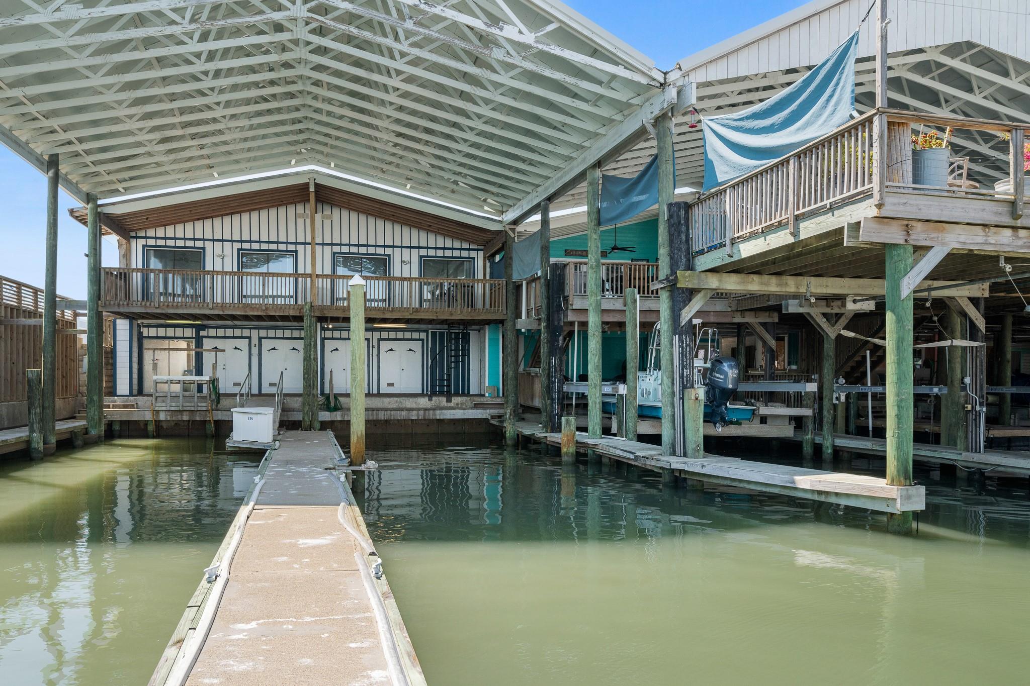 318 W Cotter Ave # 2, Port Aransas, TX 78373