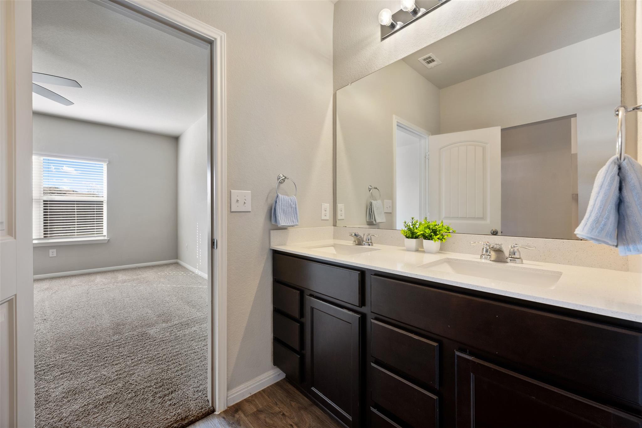 128 Presidential Path, Liberty Hill, TX 78642