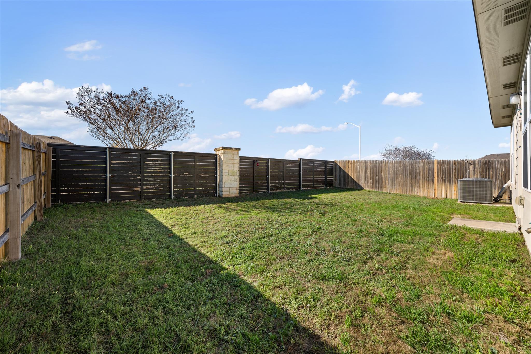 128 Presidential Path, Liberty Hill, TX 78642