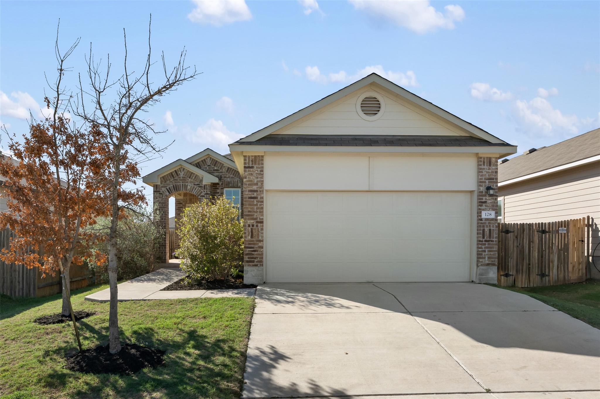 128 Presidential Path, Liberty Hill, TX 78642