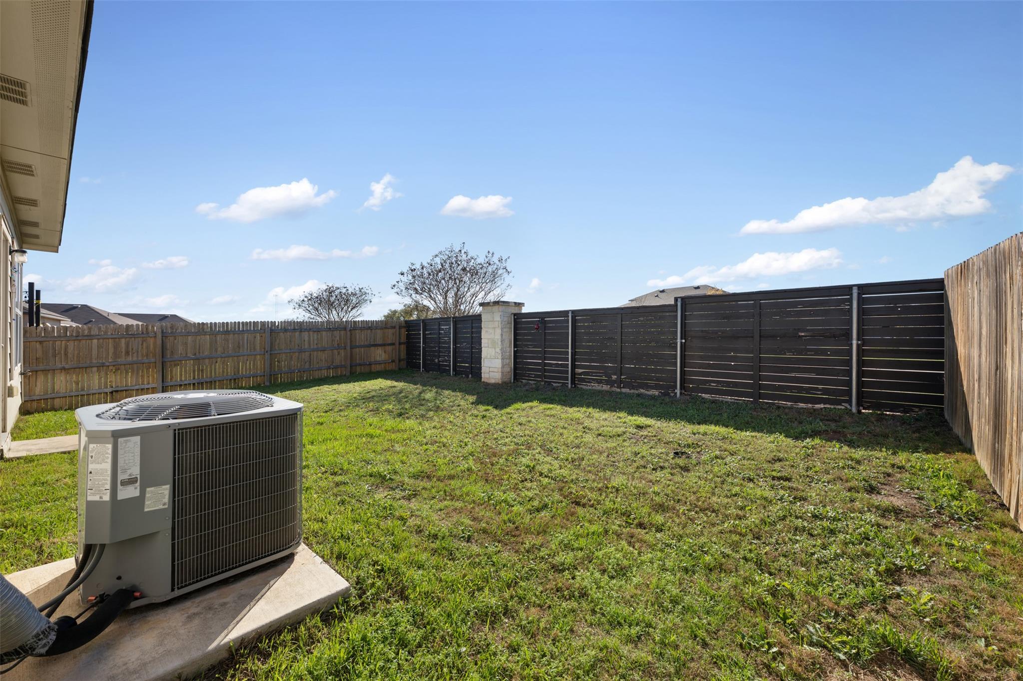 128 Presidential Path, Liberty Hill, TX 78642