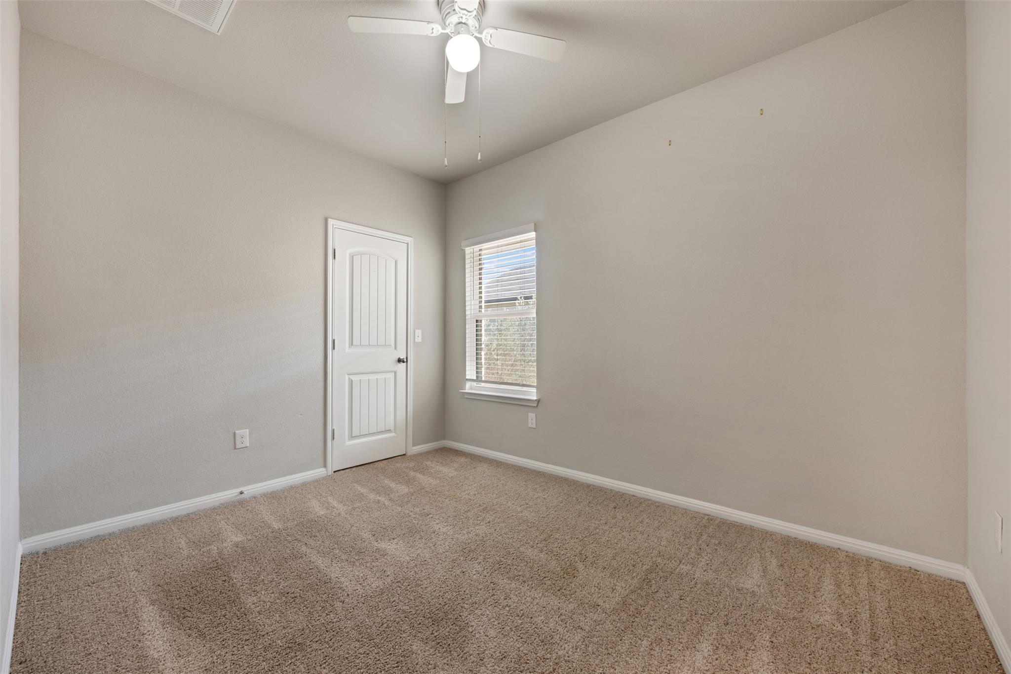 128 Presidential Path, Liberty Hill, TX 78642