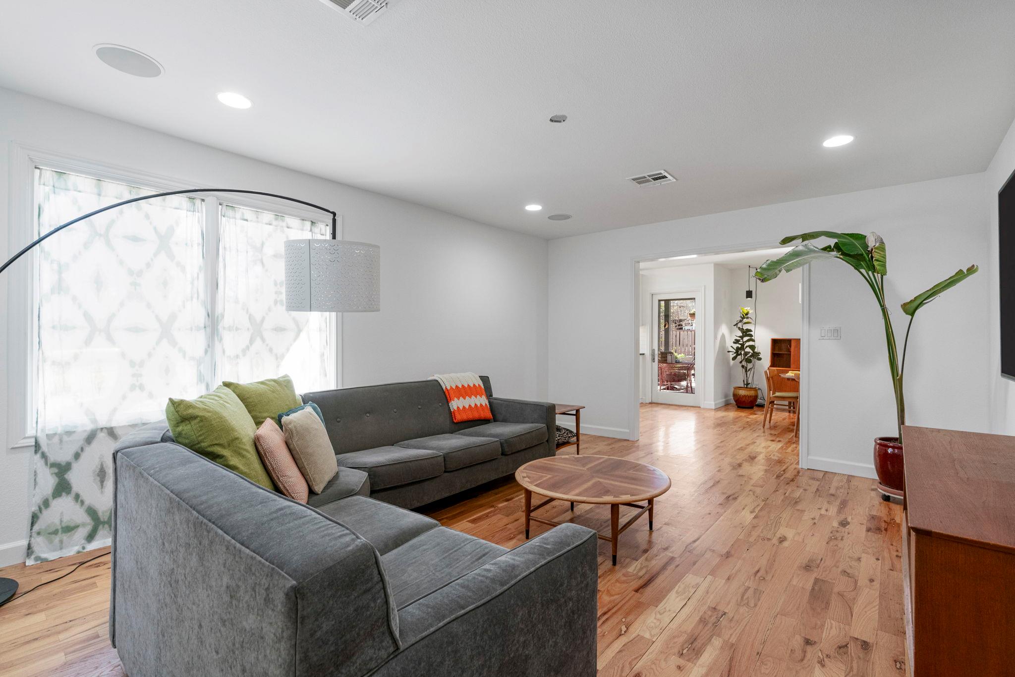 6003 WOODVIEW Ave, Austin, TX 78757