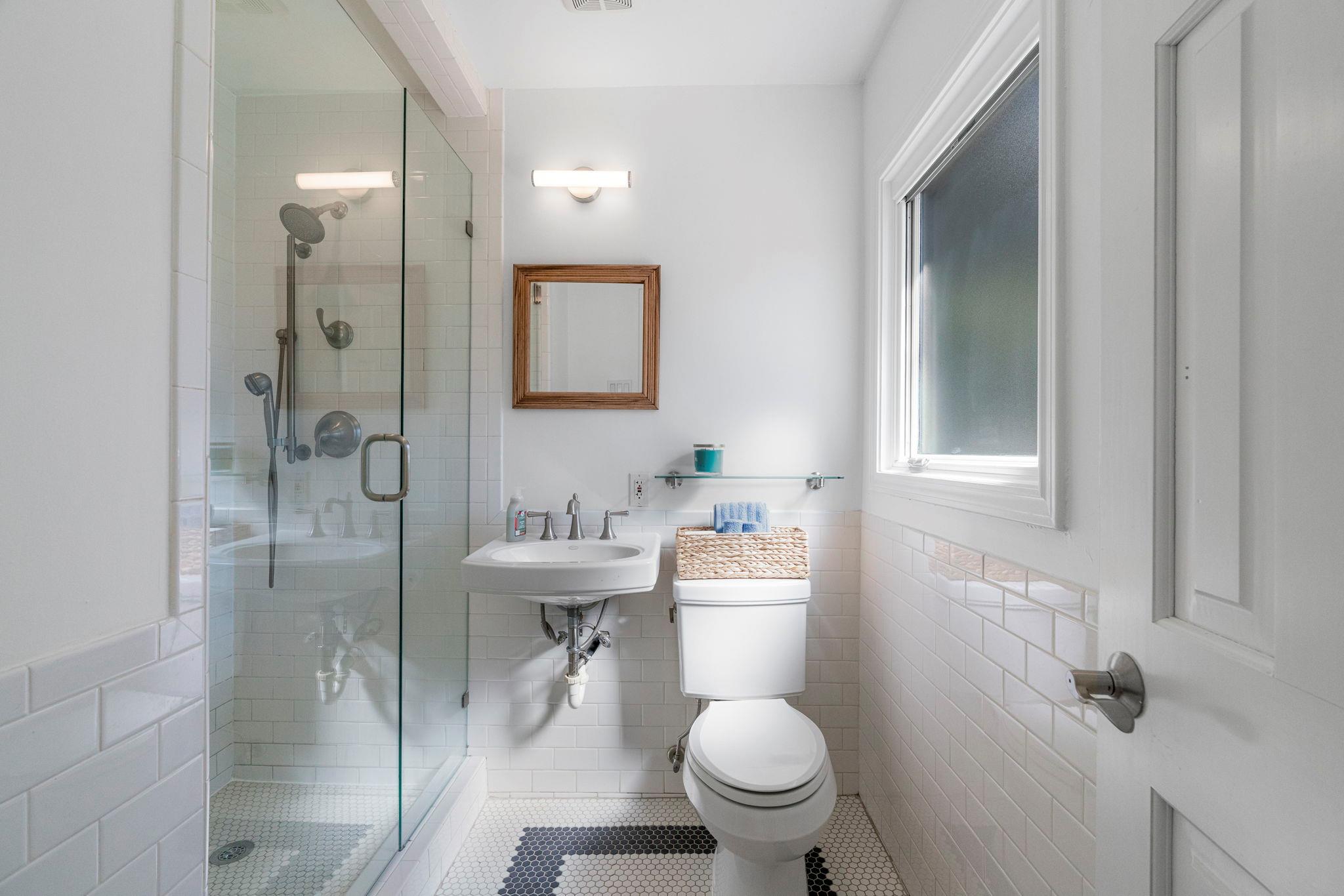 6003 WOODVIEW Ave, Austin, TX 78757