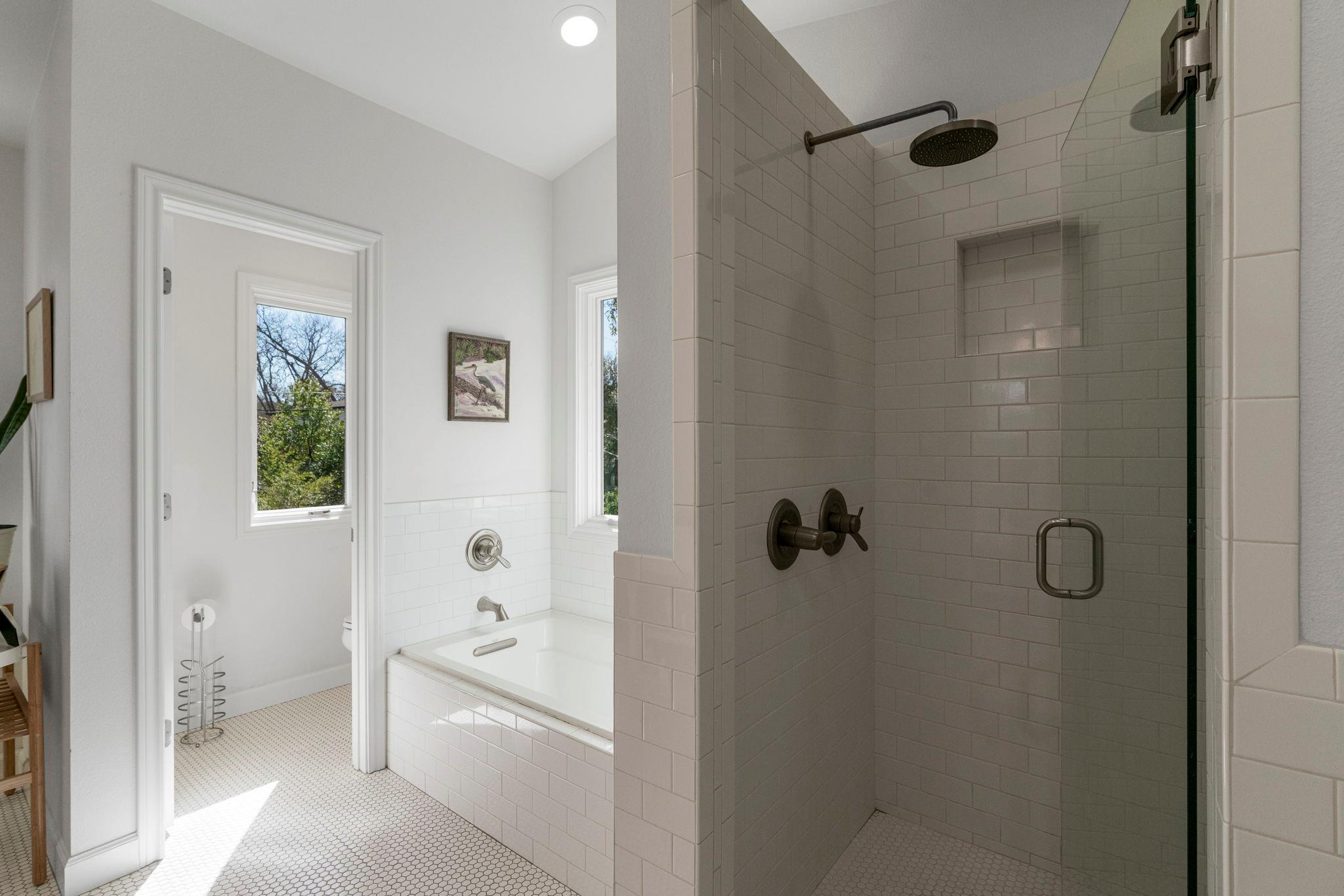 6003 WOODVIEW Ave, Austin, TX 78757