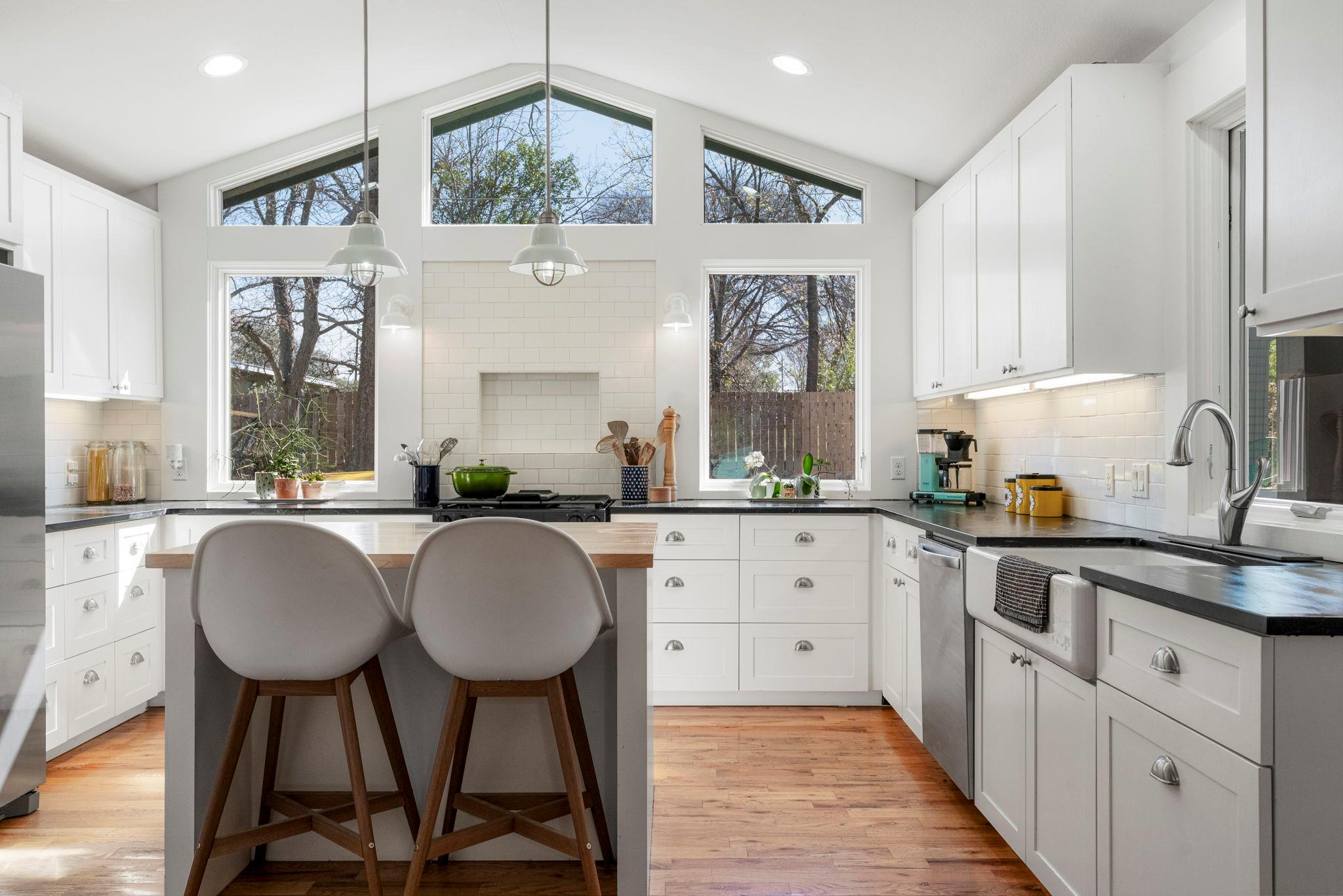 6003 WOODVIEW Ave, Austin, TX 78757