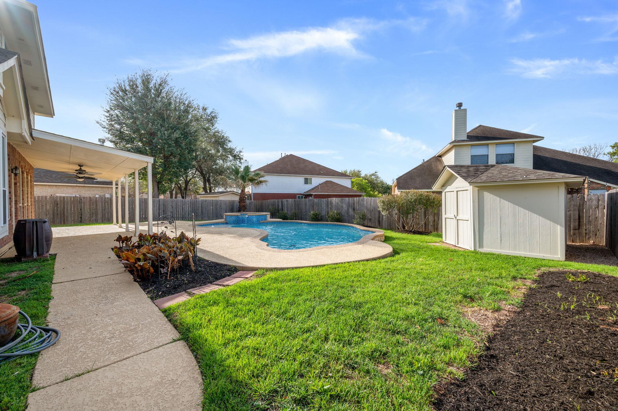 801 W Olympic Dr, Pflugerville, TX 78660